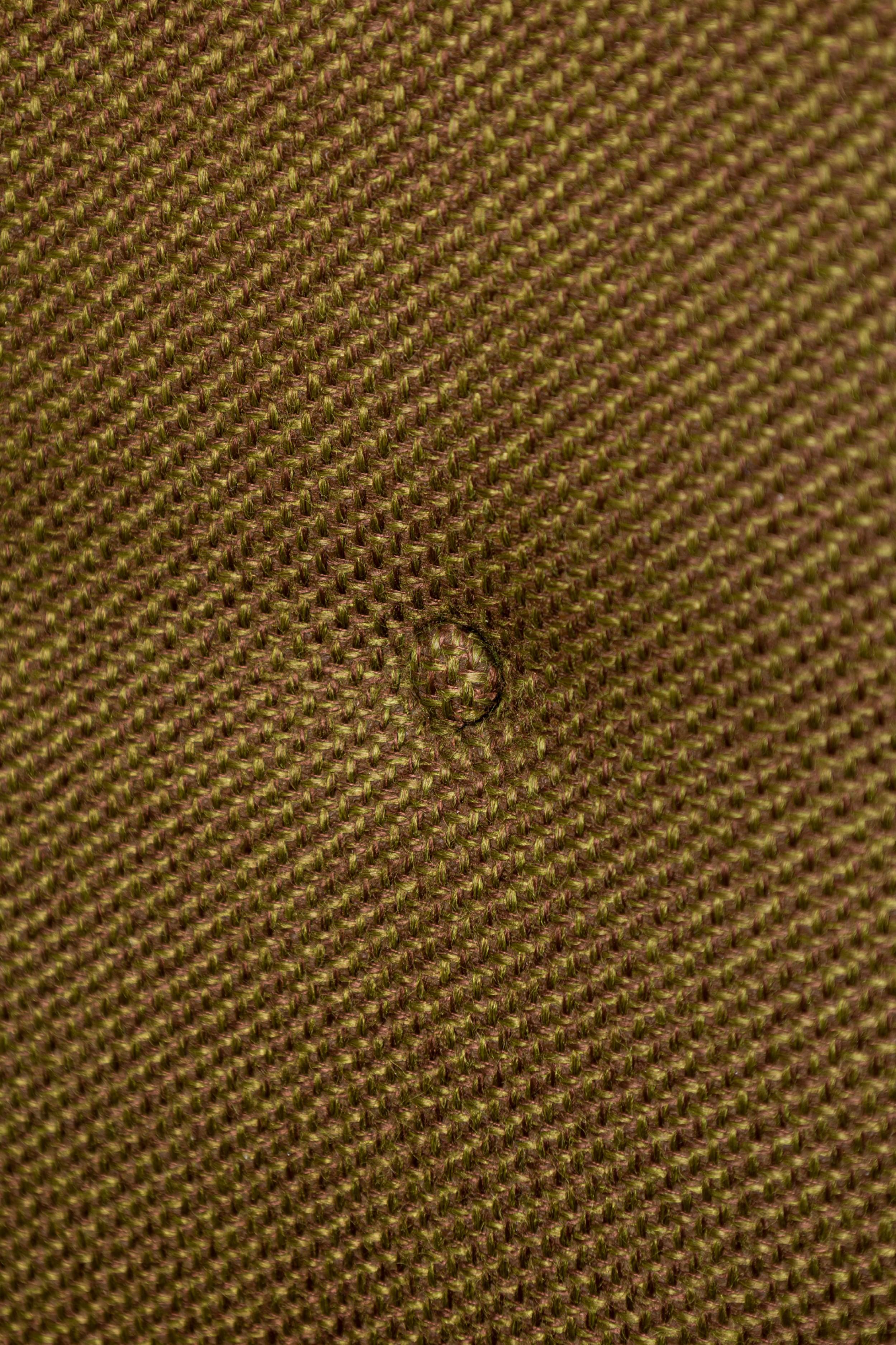 Tissu Fauteuil américain du milieu du siècle, tapissé en vert et en Brown en vente