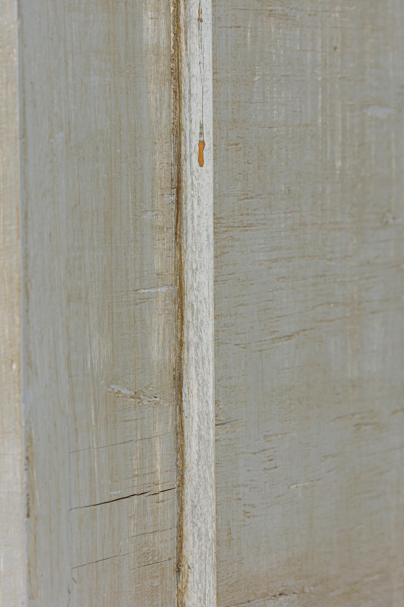 American Mid-Century Grey Painted Pedestal For Sale 4