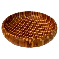 Amerikanische, handgedrehte, dekorative Schale aus Multiwood Catch It All aus der Mitte des Jahrhunderts