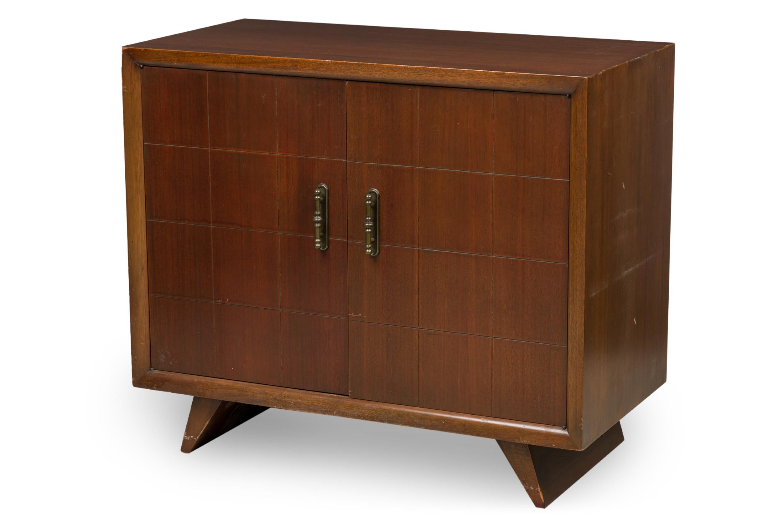 American Mid-Century light wood dresser / chest of drawers with three large drawers and two smaller ones inside and supported on 2 slanted solid rectangular legs (LANE)