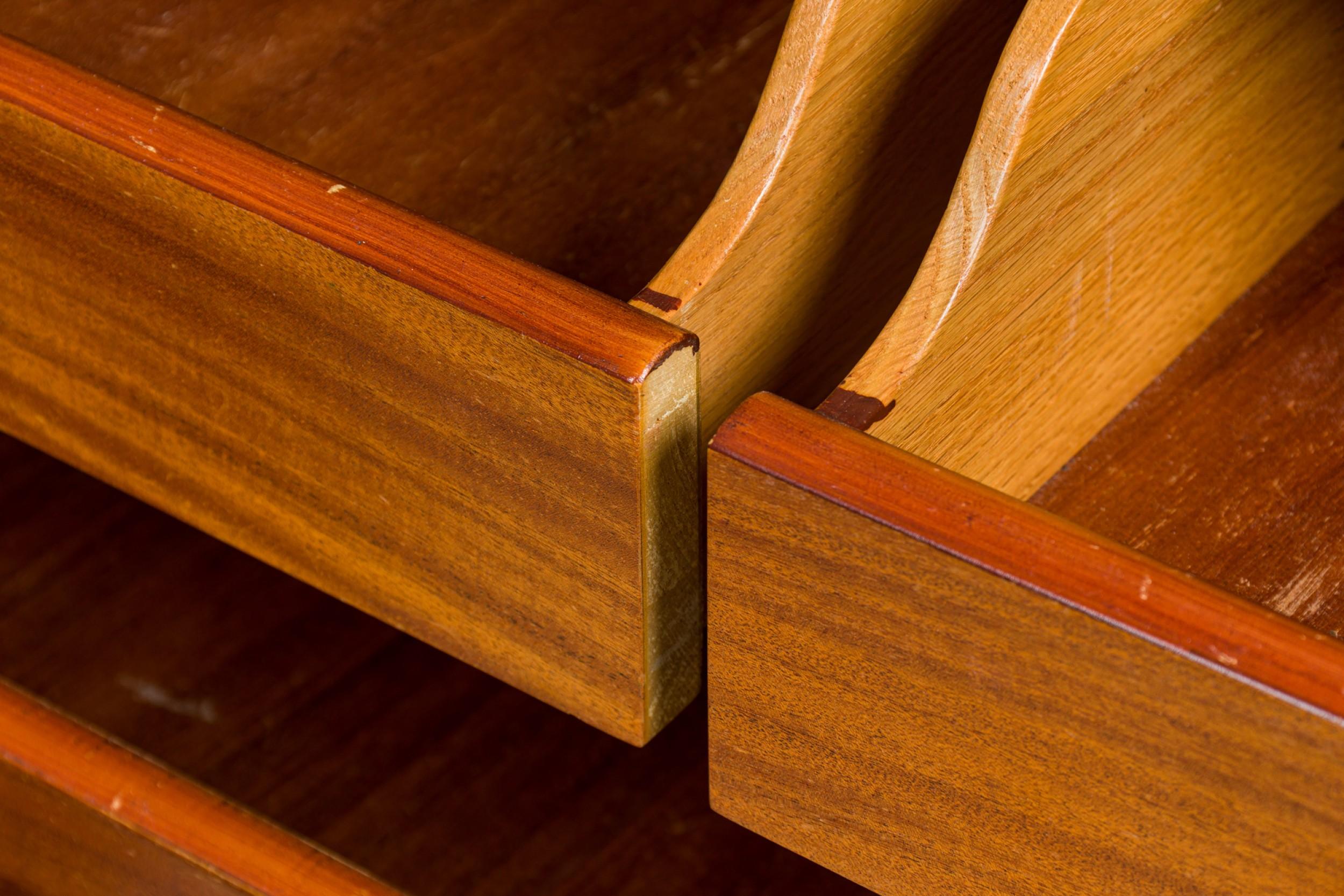 American Mid-Century Lane Dresser For Sale 1
