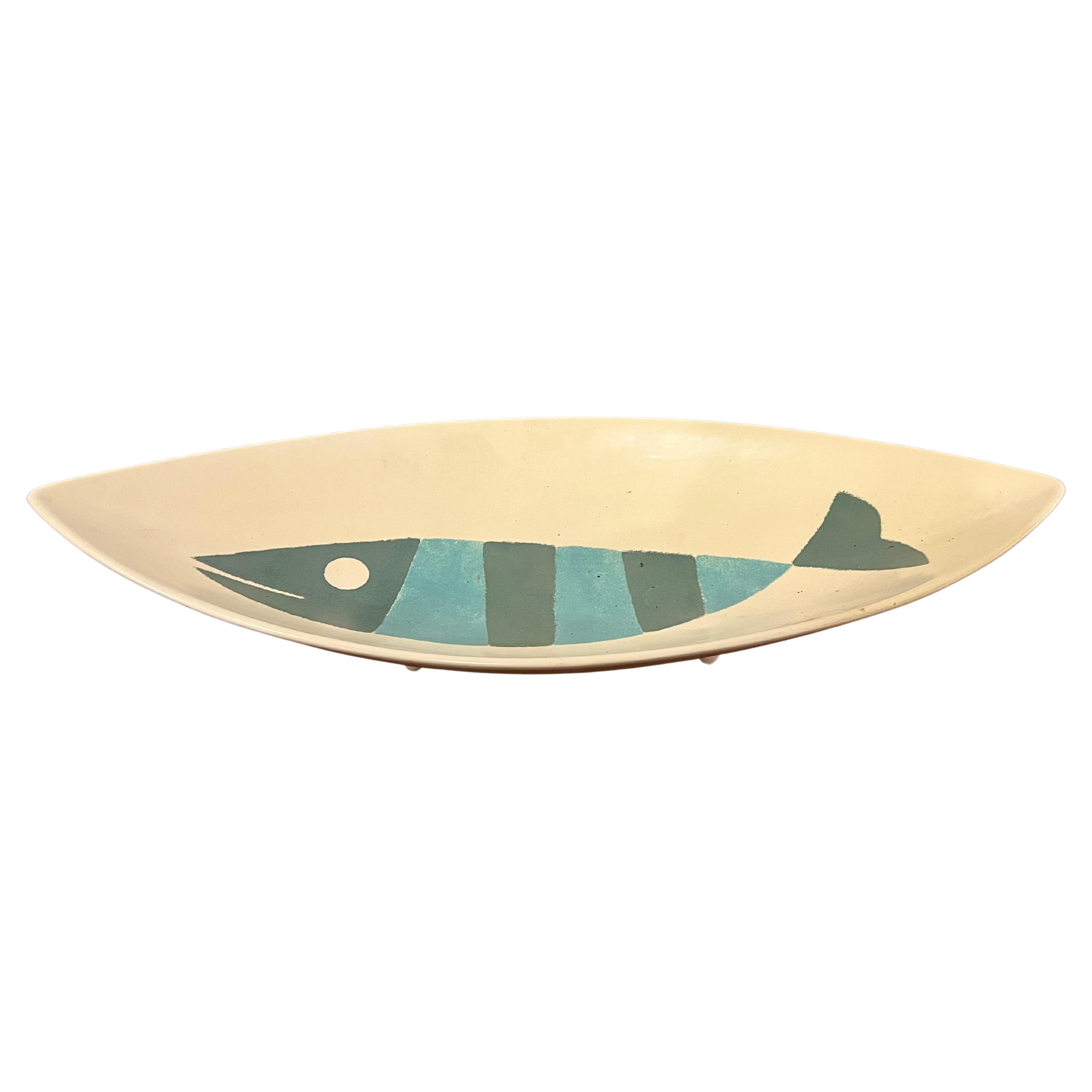 Bellissima e rara ciotola per pesci tropicani in ceramica Xlarge, ideale per un centrotavola, un tavolo o un caminetto, con un ottimo design, colori e condizioni. un pezzo classico della metà del secolo, molto collezionabile.