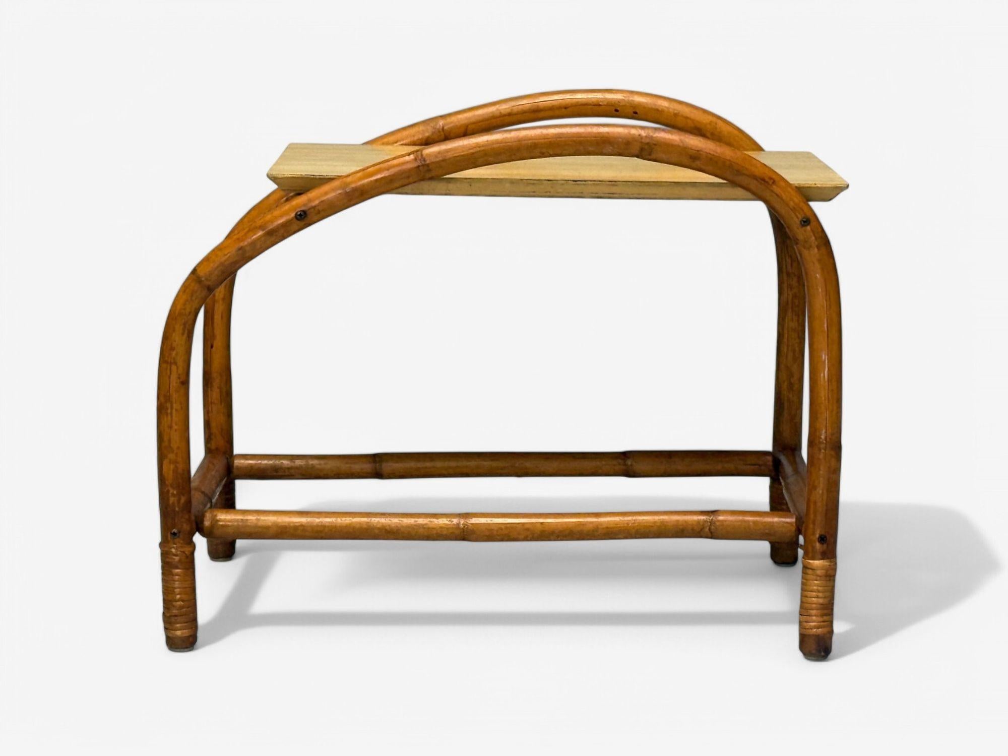 Amerikanische Mid-Century-Modern-Beistelltische, Bambus, Rattan, Schilfrohr, USA, 1950er Jahre (Moderne der Mitte des Jahrhunderts) im Angebot