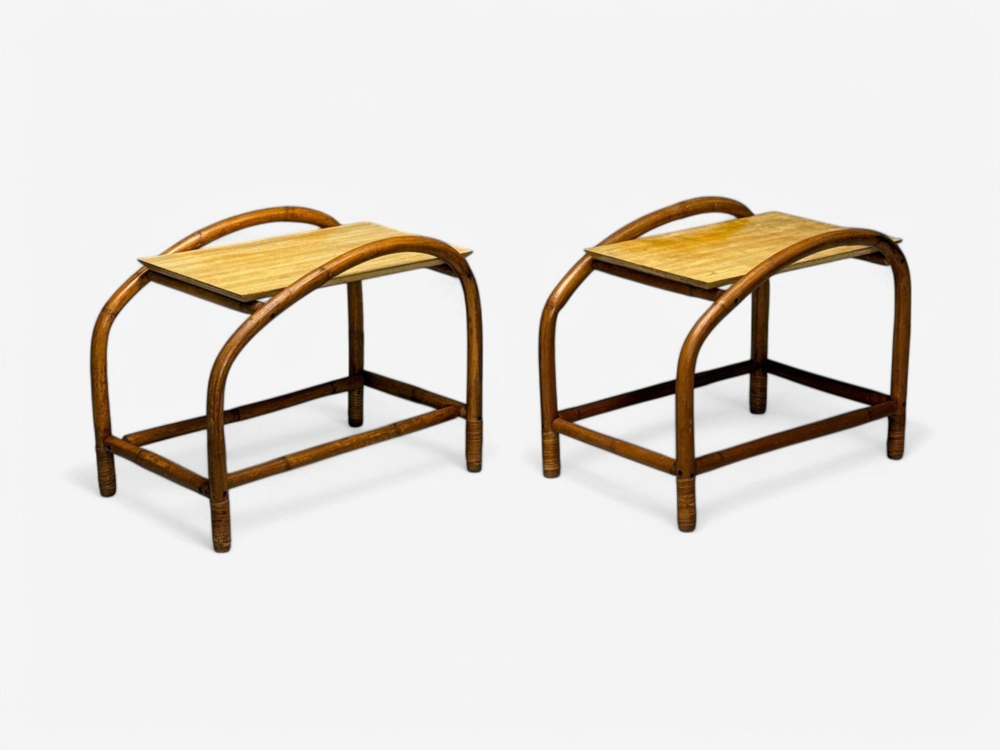 Amerikanische Mid-Century-Modern-Beistelltische, Bambus, Rattan, Schilfrohr, USA, 1950er Jahre (amerikanisch) im Angebot