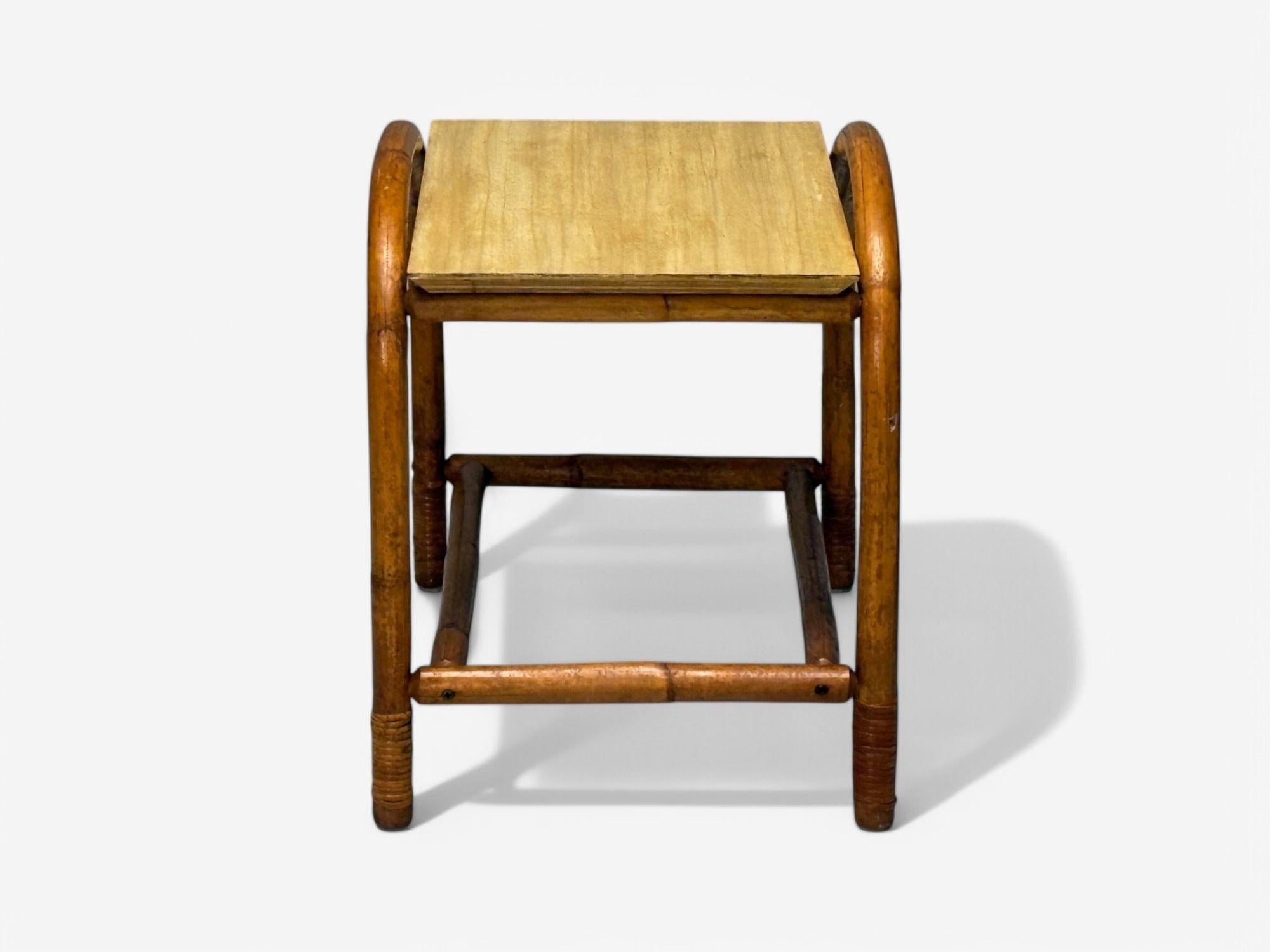 Amerikanische Mid-Century-Modern-Beistelltische, Bambus, Rattan, Schilfrohr, USA, 1950er Jahre im Angebot 1