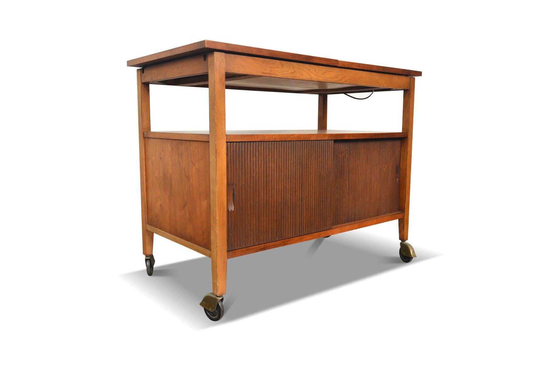 American Mid-Century Modern Bar Cart in Walnut 1