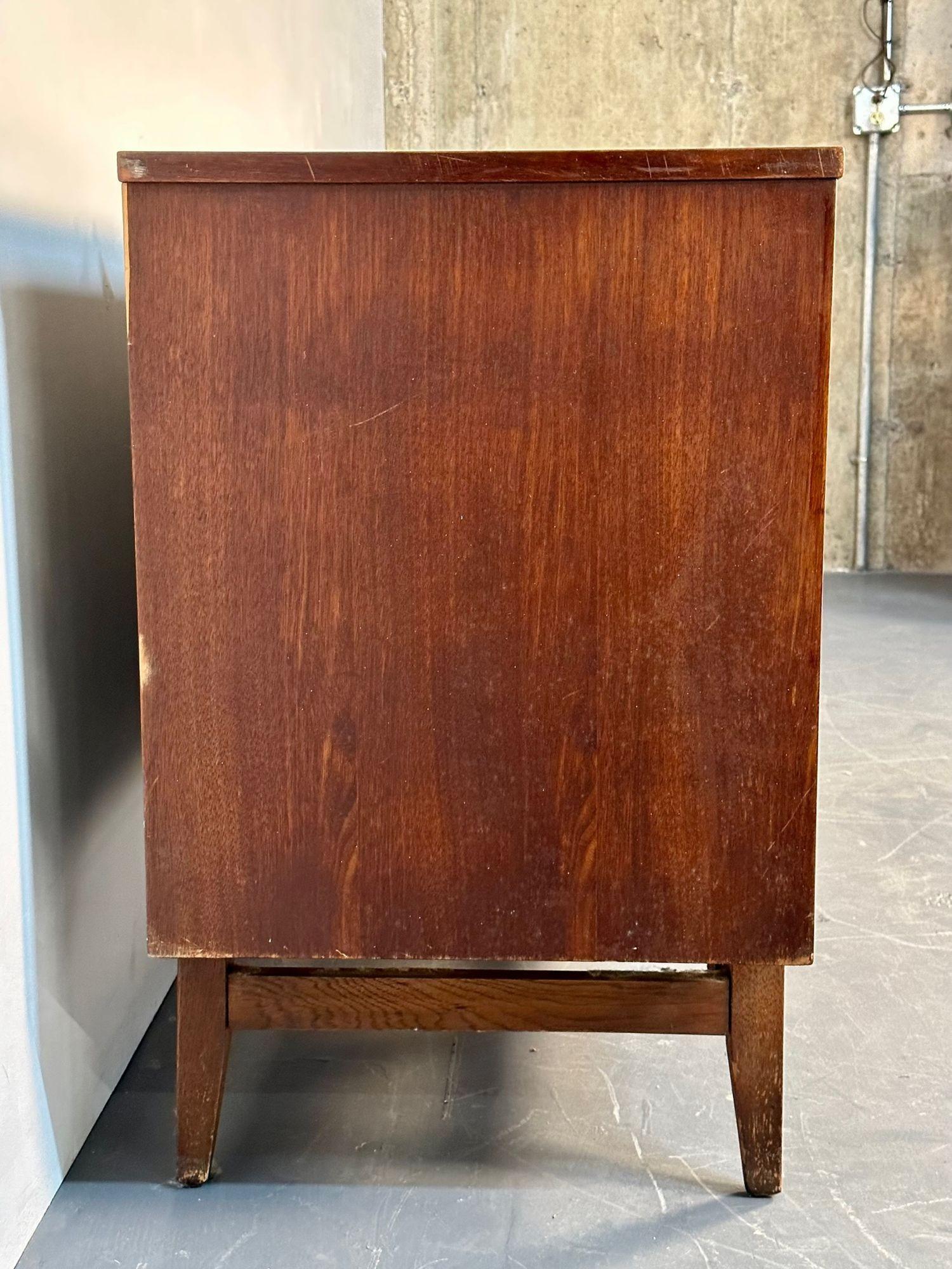American Mid-Century Modern Broyhill Brasilia Dresser / Sideboard, Brutalist 4
