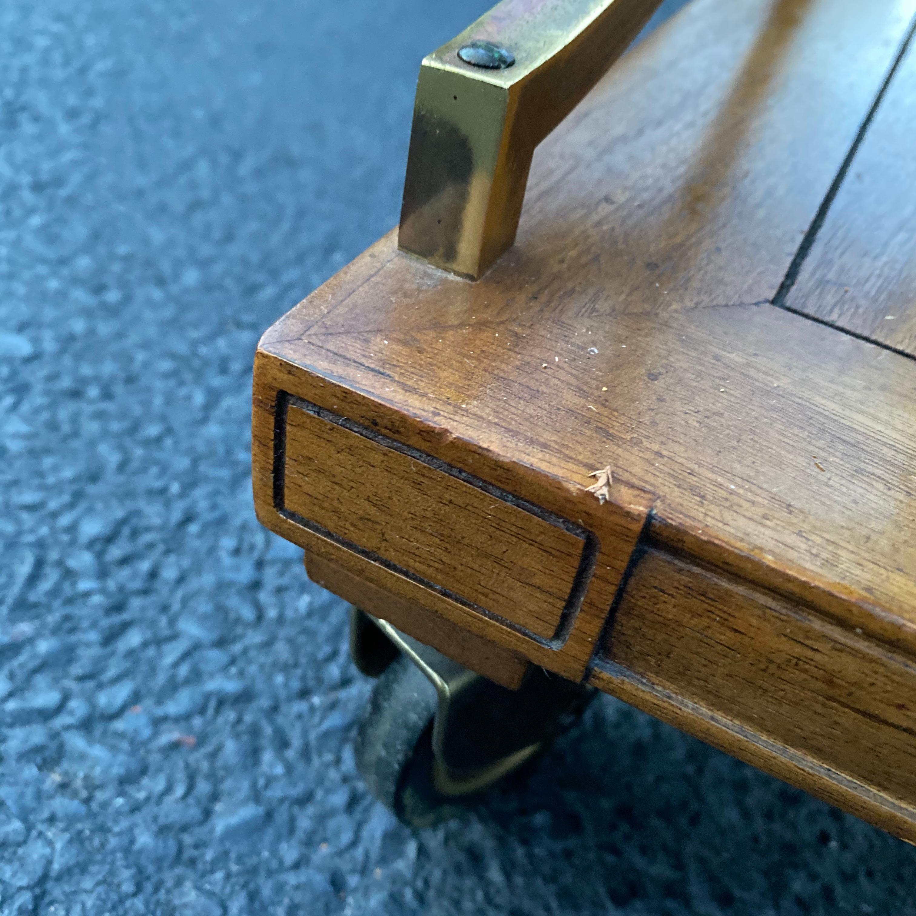 Carrello da bar in legno di radica e ottone della tradizione americana del Mid-Century Modern in vendita 6
