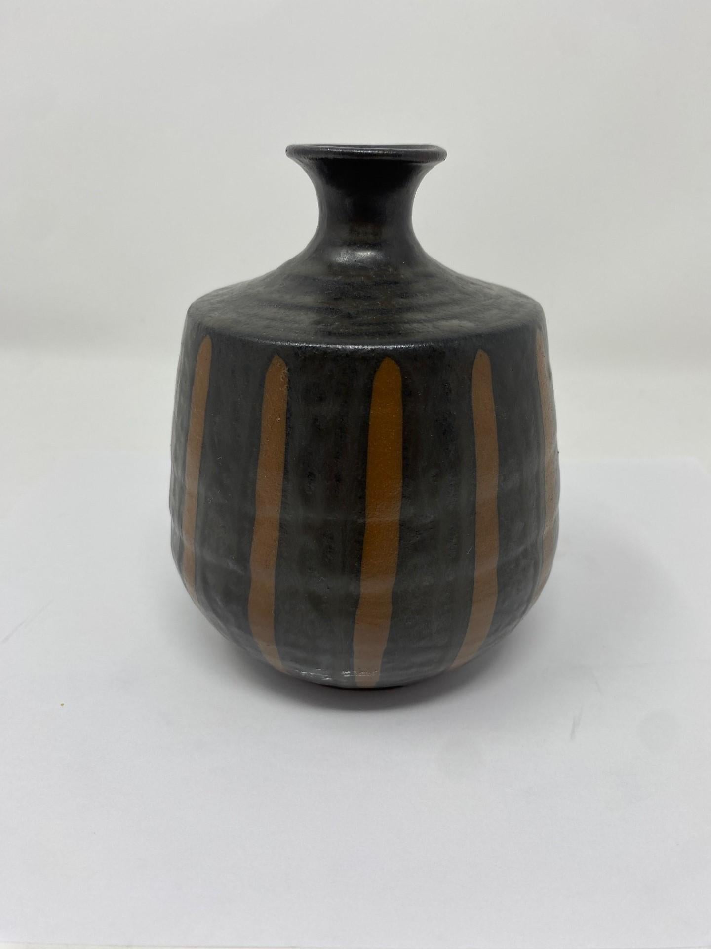 American Mid century Modern California Pottery Ceramic Vase For Sale 2