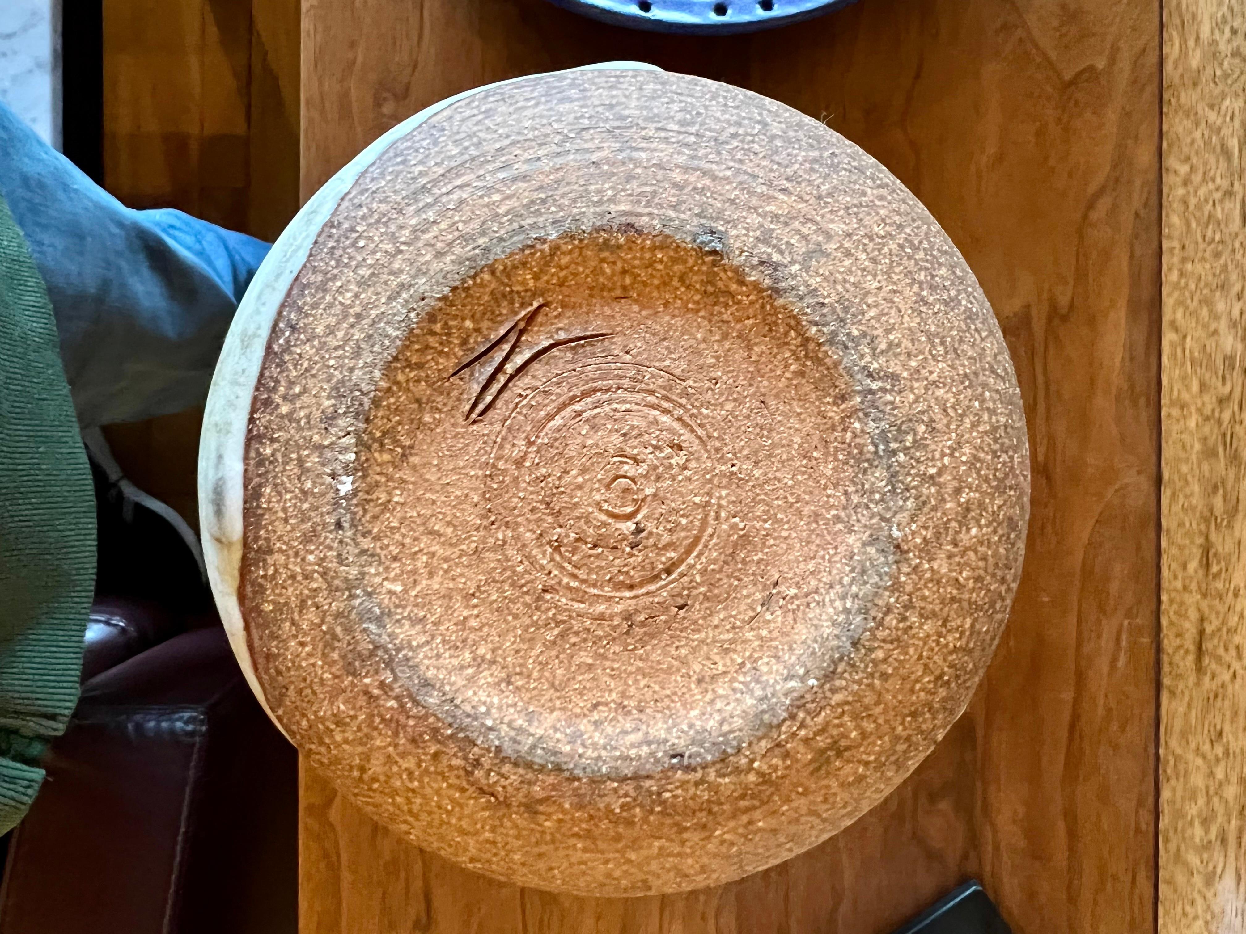 American Mid-Century Modern California Pottery Hand Thrown Signed In Excellent Condition For Sale In San Diego, CA