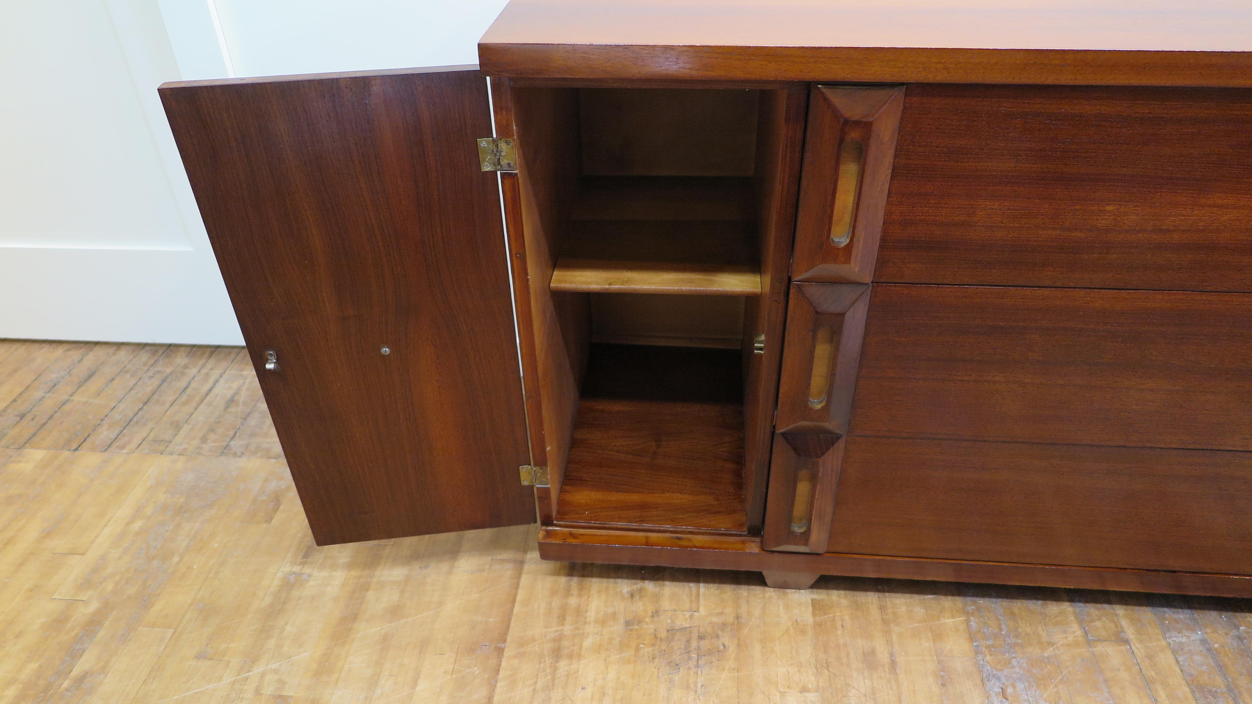 American Mid-Century Modern Credenza 1