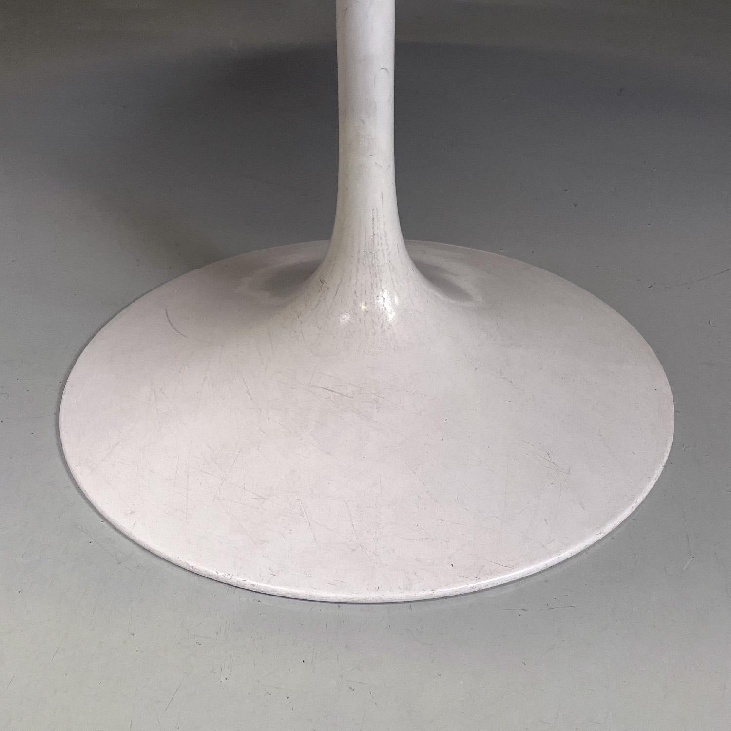 American mid-century modern dining table Tulip by Eero Saarinen for Knoll, 1960s 4