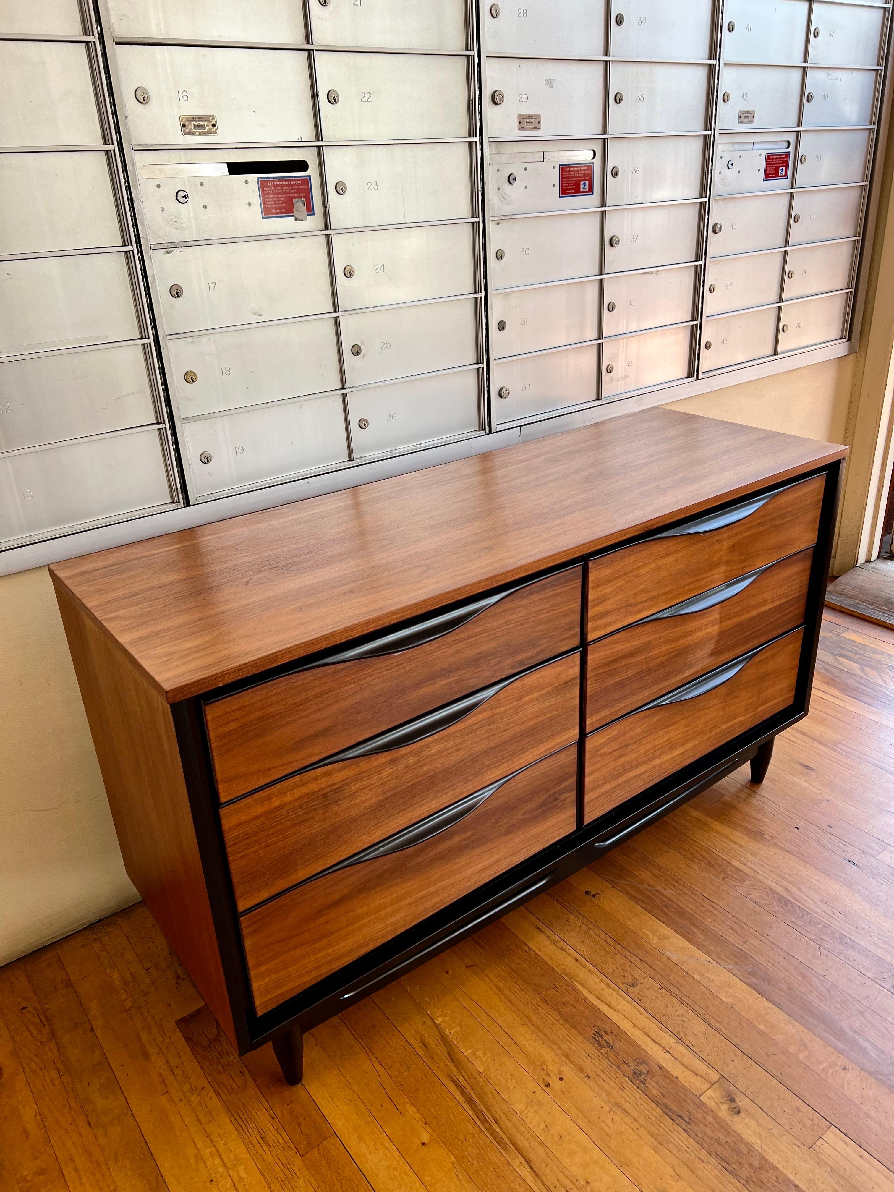 huntley dresser