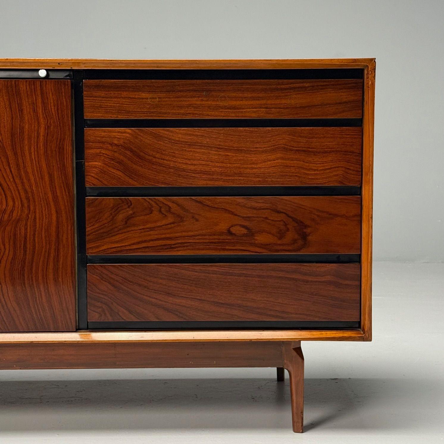 American Mid-Century Modern, Dresser, Rosewood, Walnut, United States, 1950s For Sale 2