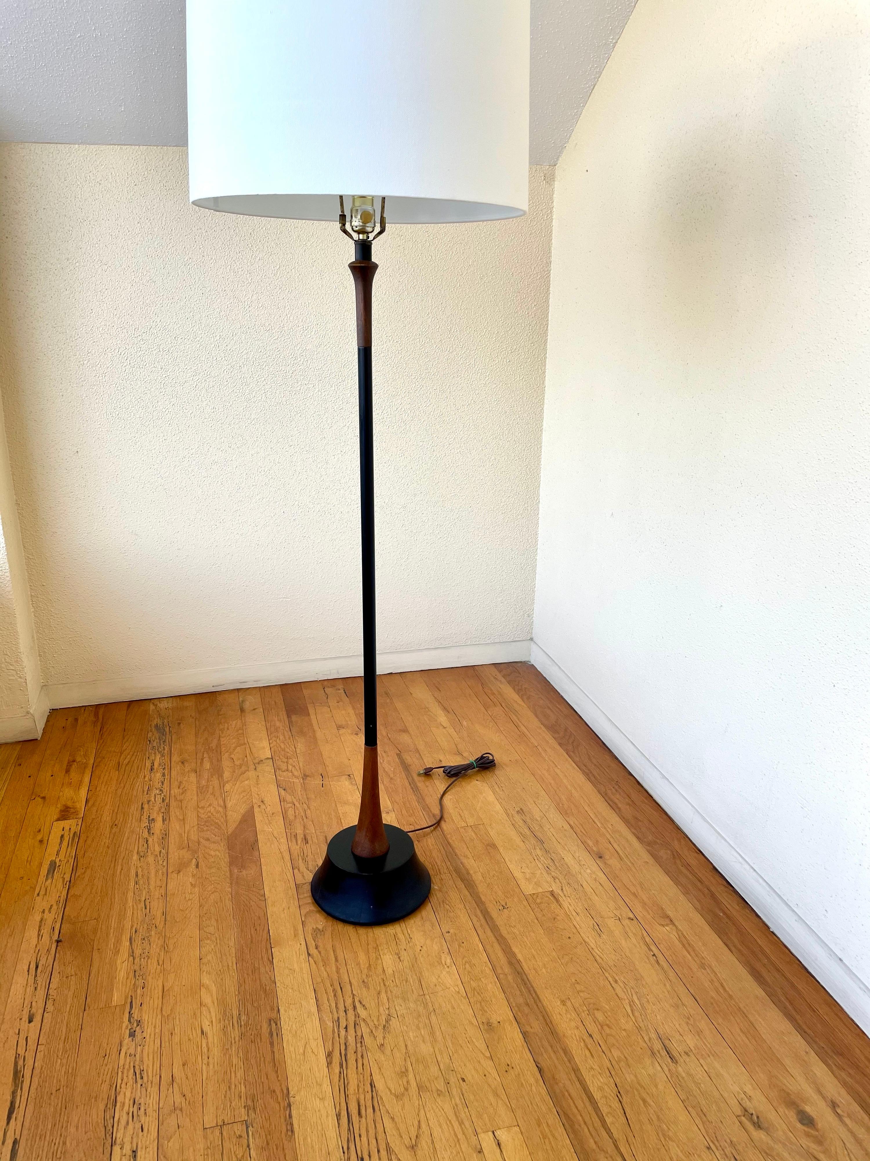 North American American Mid-Century Modern Floor Lamp by Laurel Lamp Company