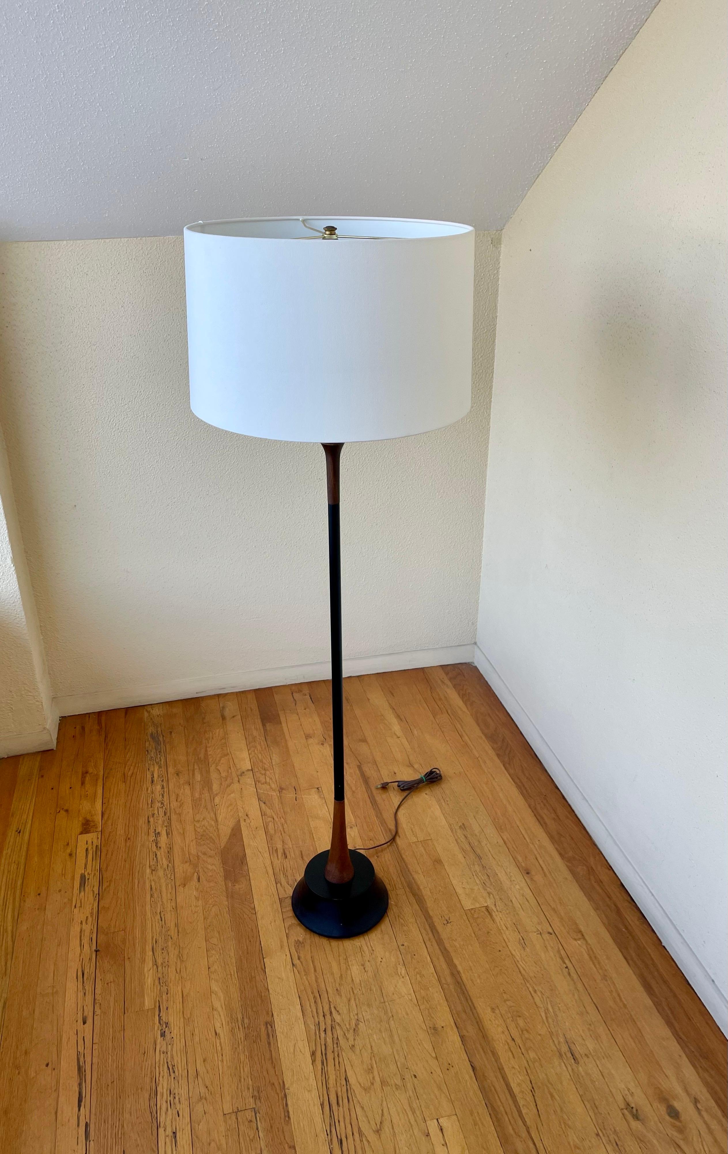 American Mid-Century Modern Floor Lamp by Laurel Lamp Company In Good Condition In San Diego, CA