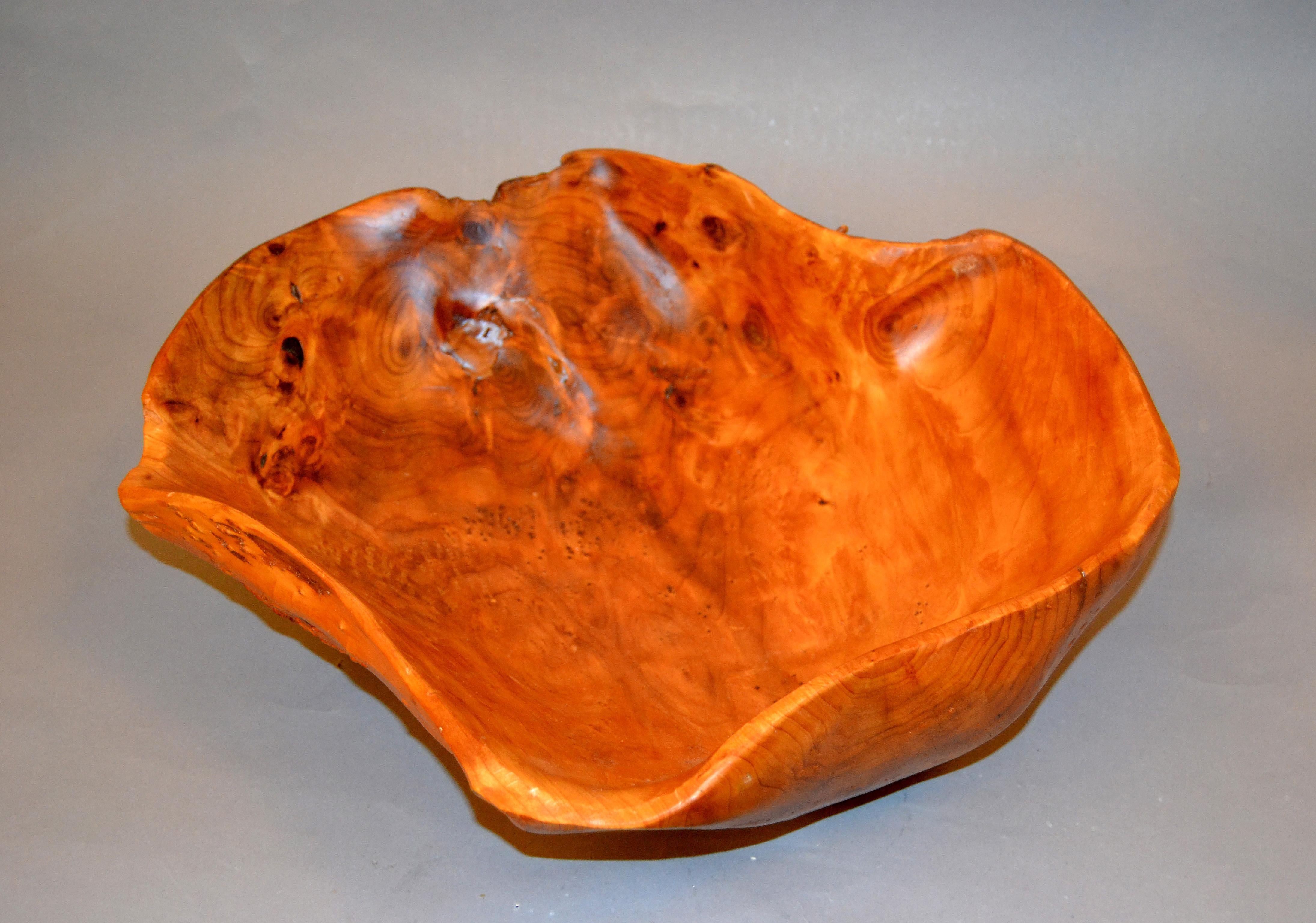 Late 20th Century American Mid-Century Modern Handcrafted Olive Wood Decorative Bowl, Centerpiece