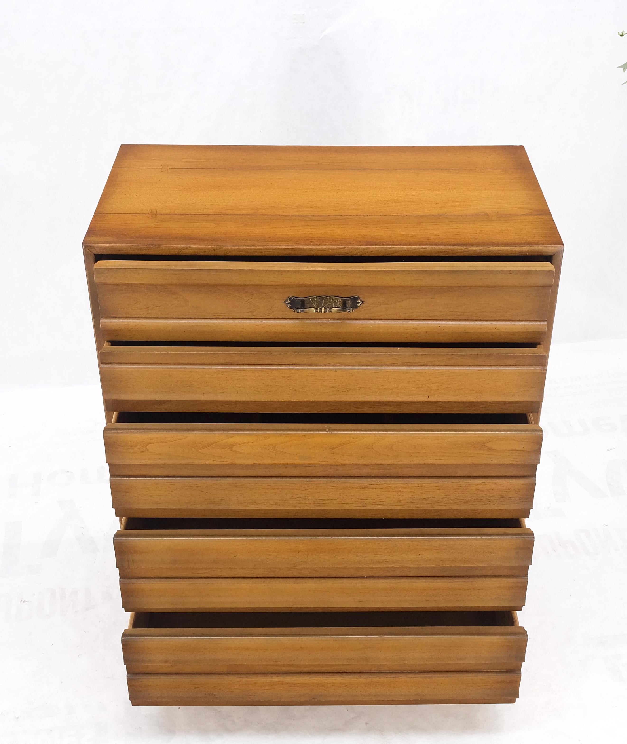 American Mid-Century Modern Light Walnut 5 Drawers High Chest Dresser Mint! For Sale 9