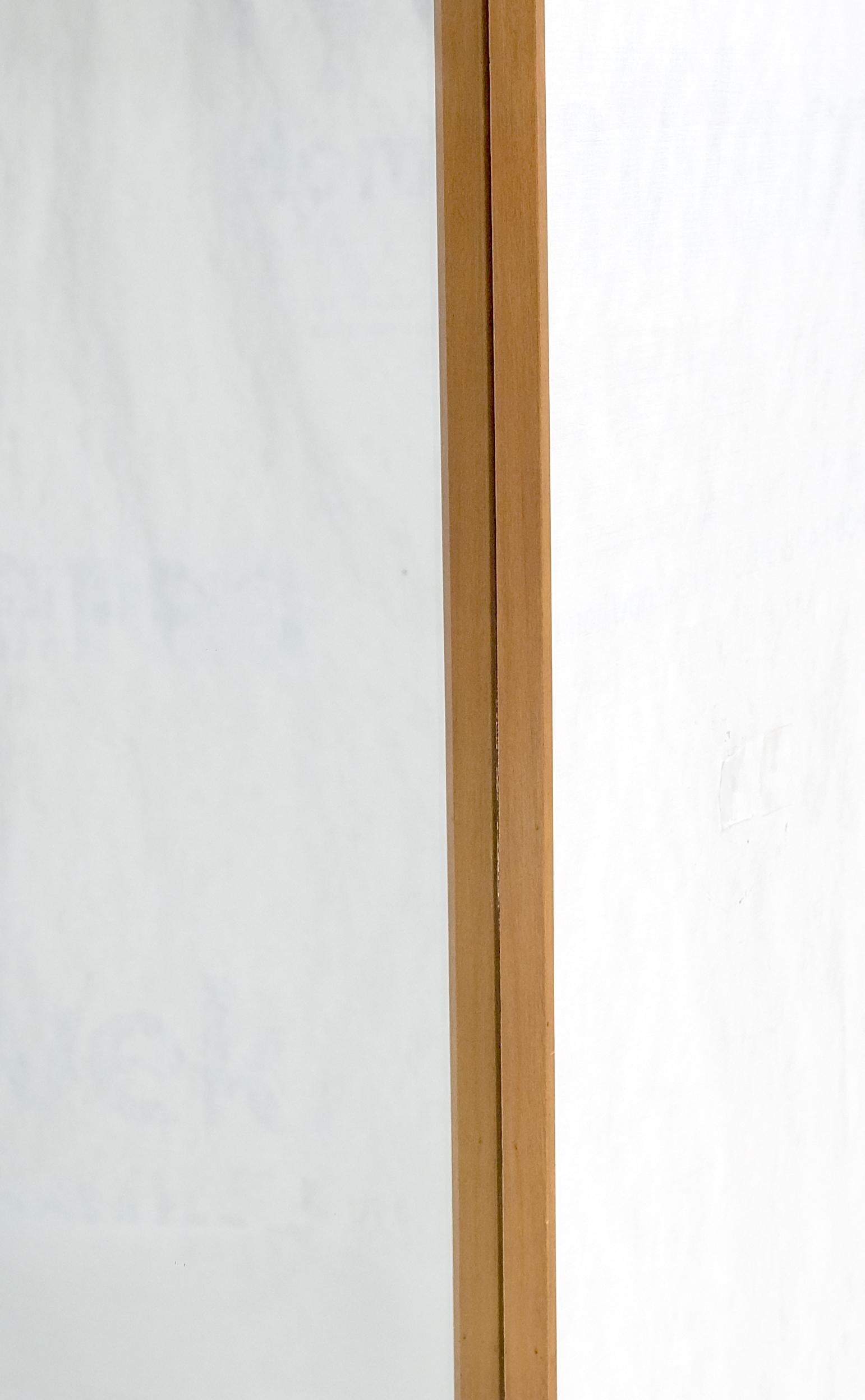 American Mid Century Modern Light Walnut Rectangle Wall Mirror MINT! (20. Jahrhundert) im Angebot