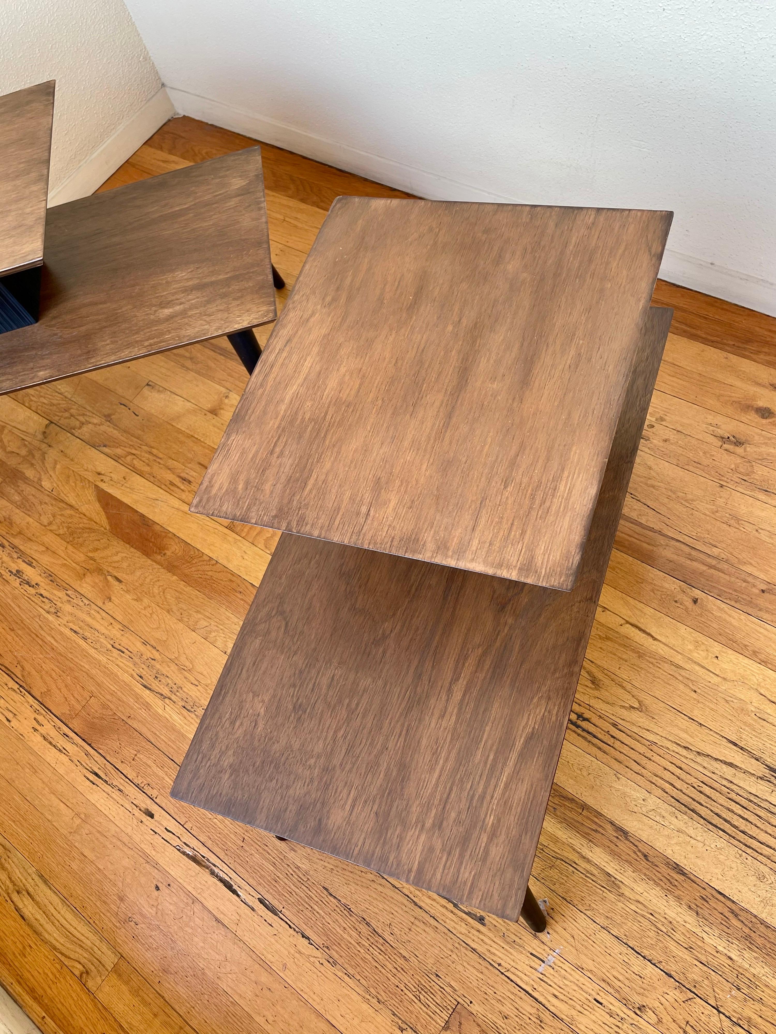 American Mid-Century Modern Pair of Walnut Step End Tables by Paul Frankl In Good Condition In San Diego, CA