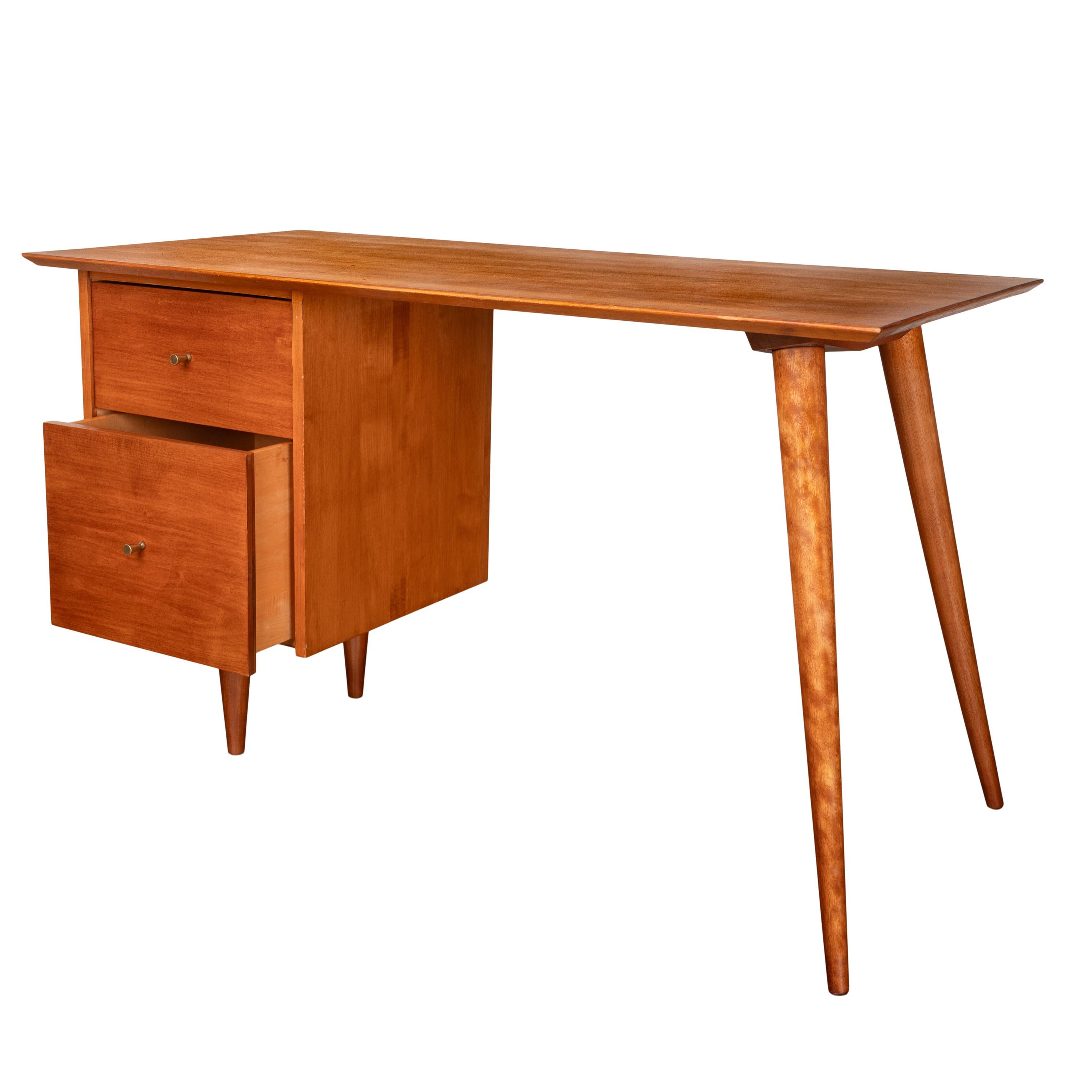 American Mid Century Modern Paul McCobb Planner Group Maple # 1560 Desk 1950's In Good Condition For Sale In Portland, OR
