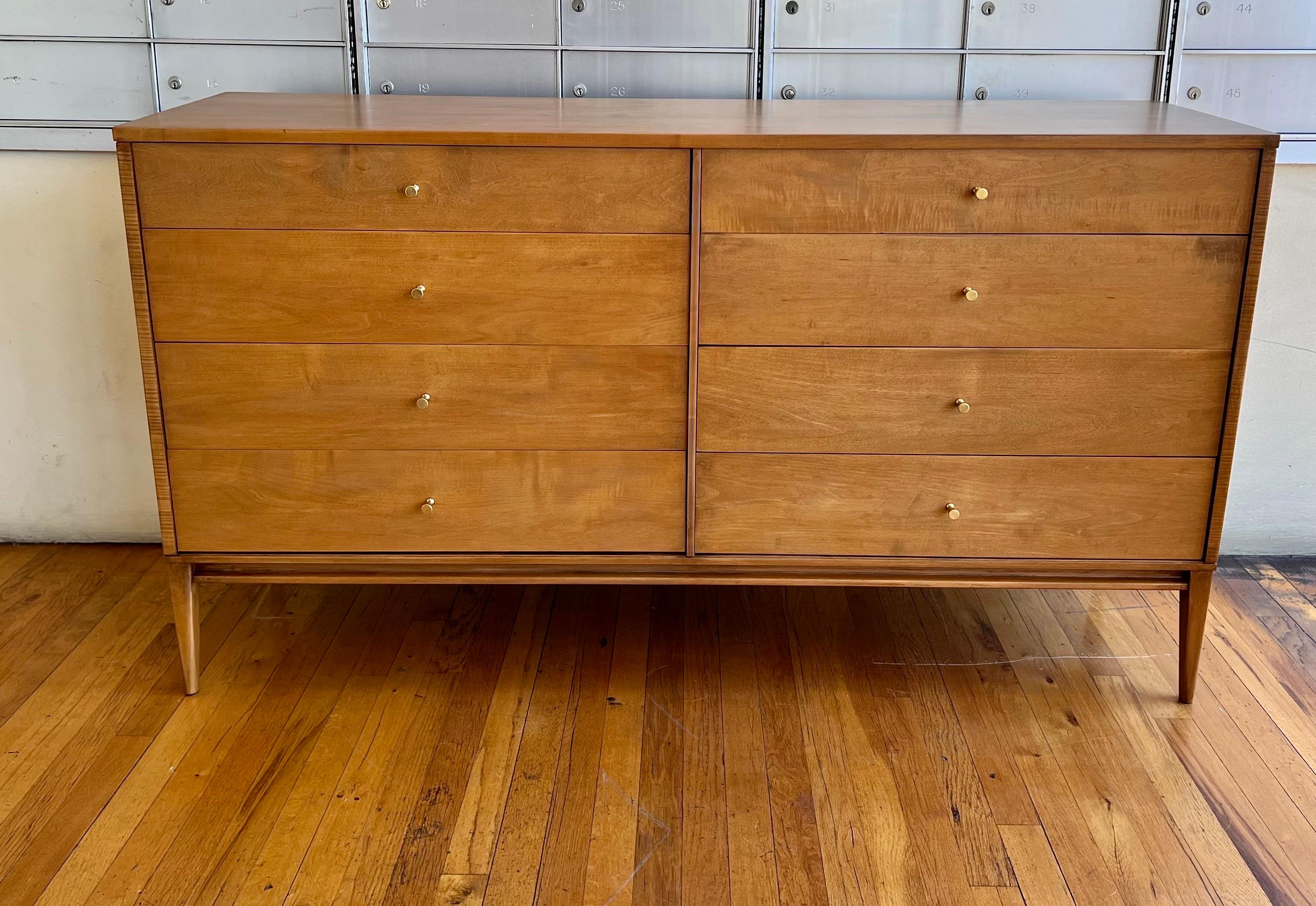 American Mid-Century Modern Rare Paul McCobb 8 Drawer Dresser & Drawer Extencion In Excellent Condition For Sale In San Diego, CA
