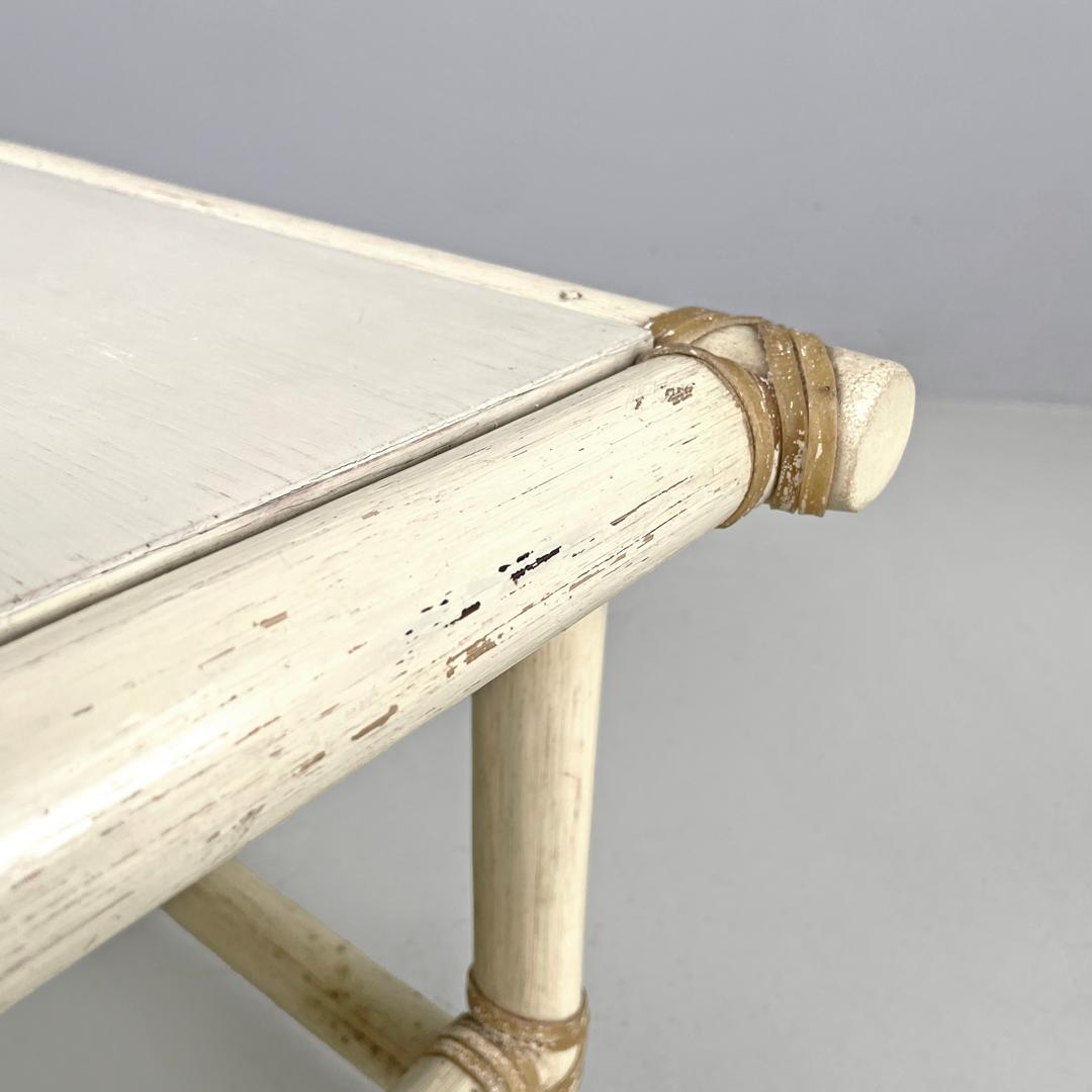 Mesa de centro americana moderna de mediados de siglo de ratán y madera blanca de Mcguire, años 60 en venta 6
