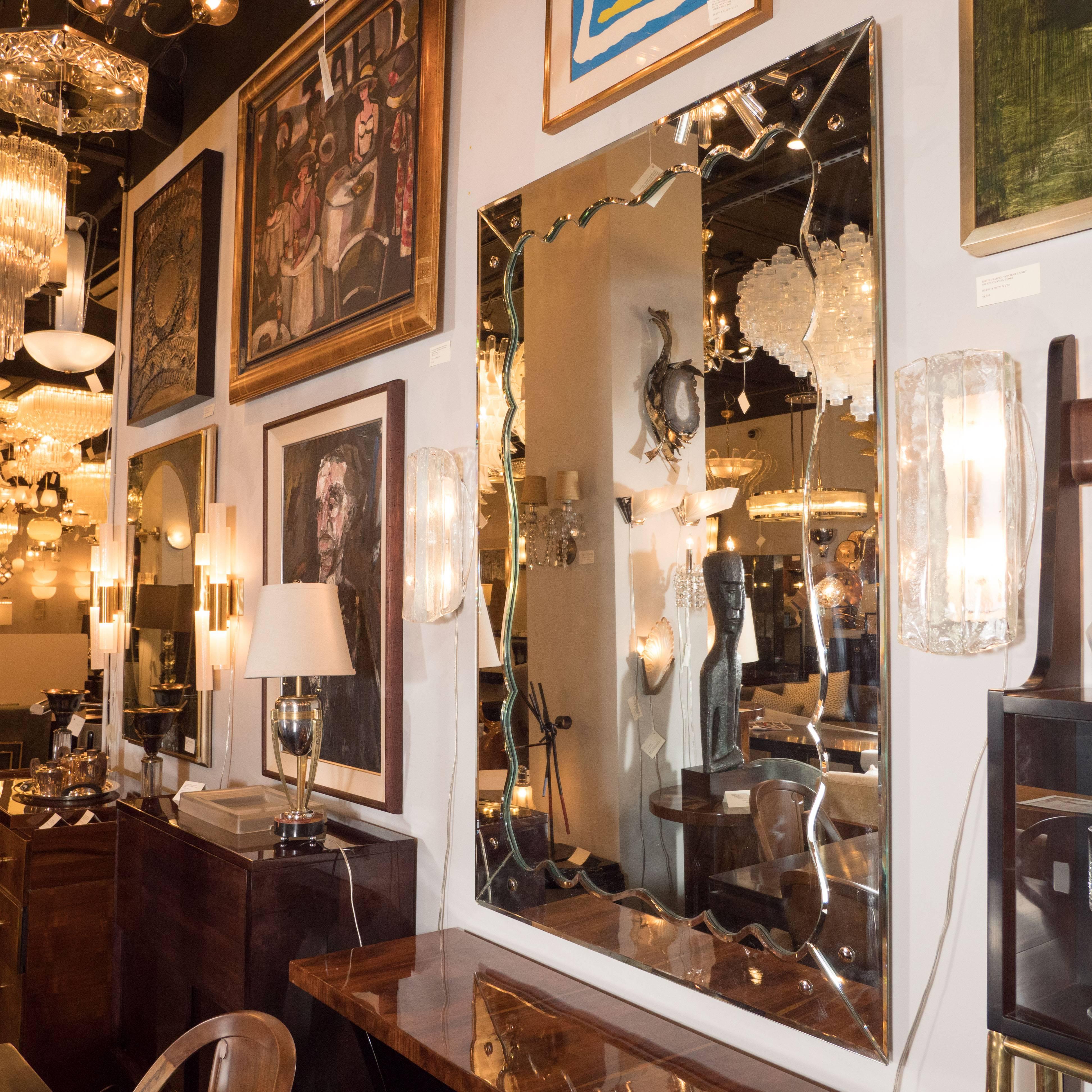 Milieu du XXe siècle Miroir vénitien américain moderne mi-siècle moderne festonné et biseauté
