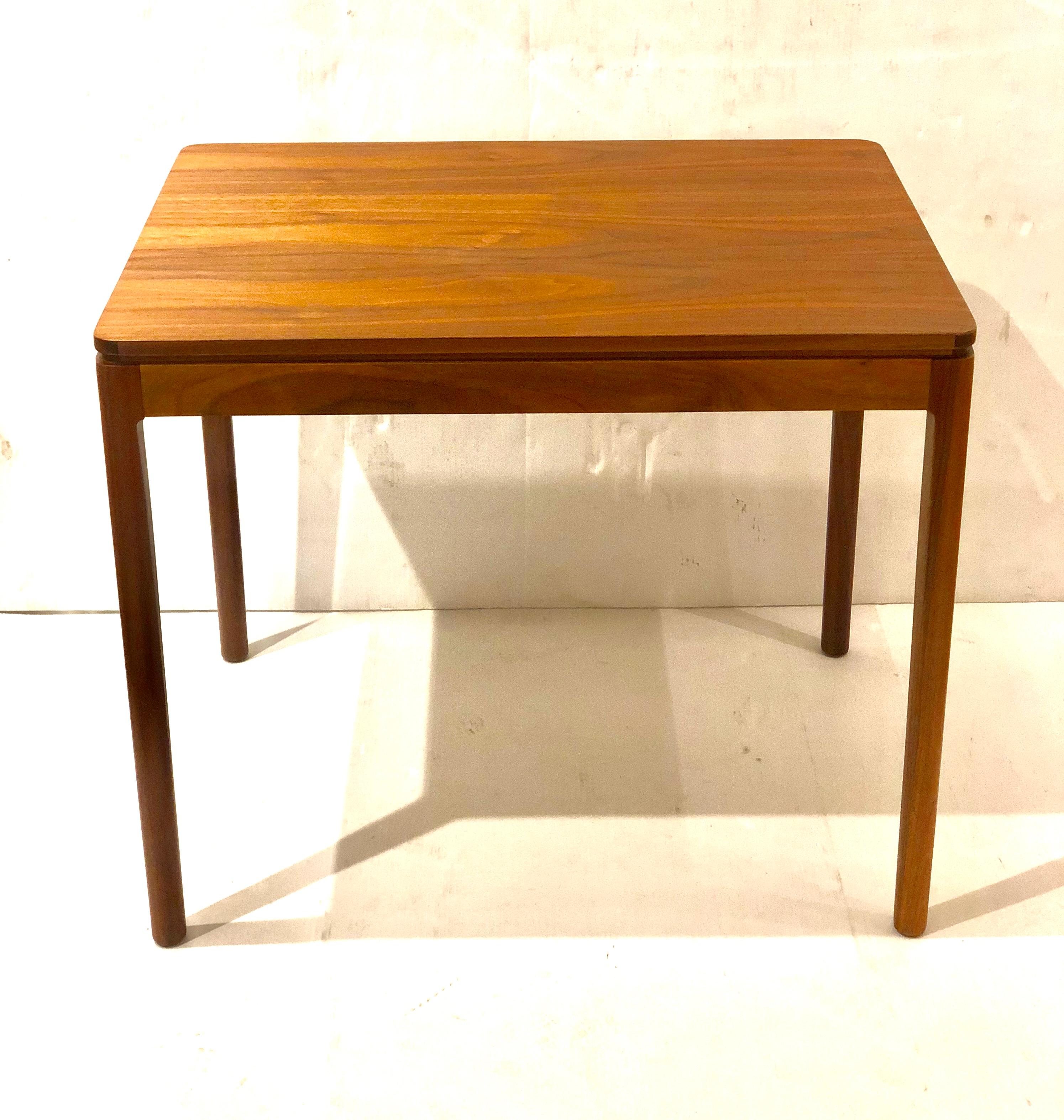 Beautiful set of walnut tables by Drexel Declaration model, circa 1950s freshly refinished in beautiful condition, solid and sturdy, stamped under the table, Large table: 20 1/4