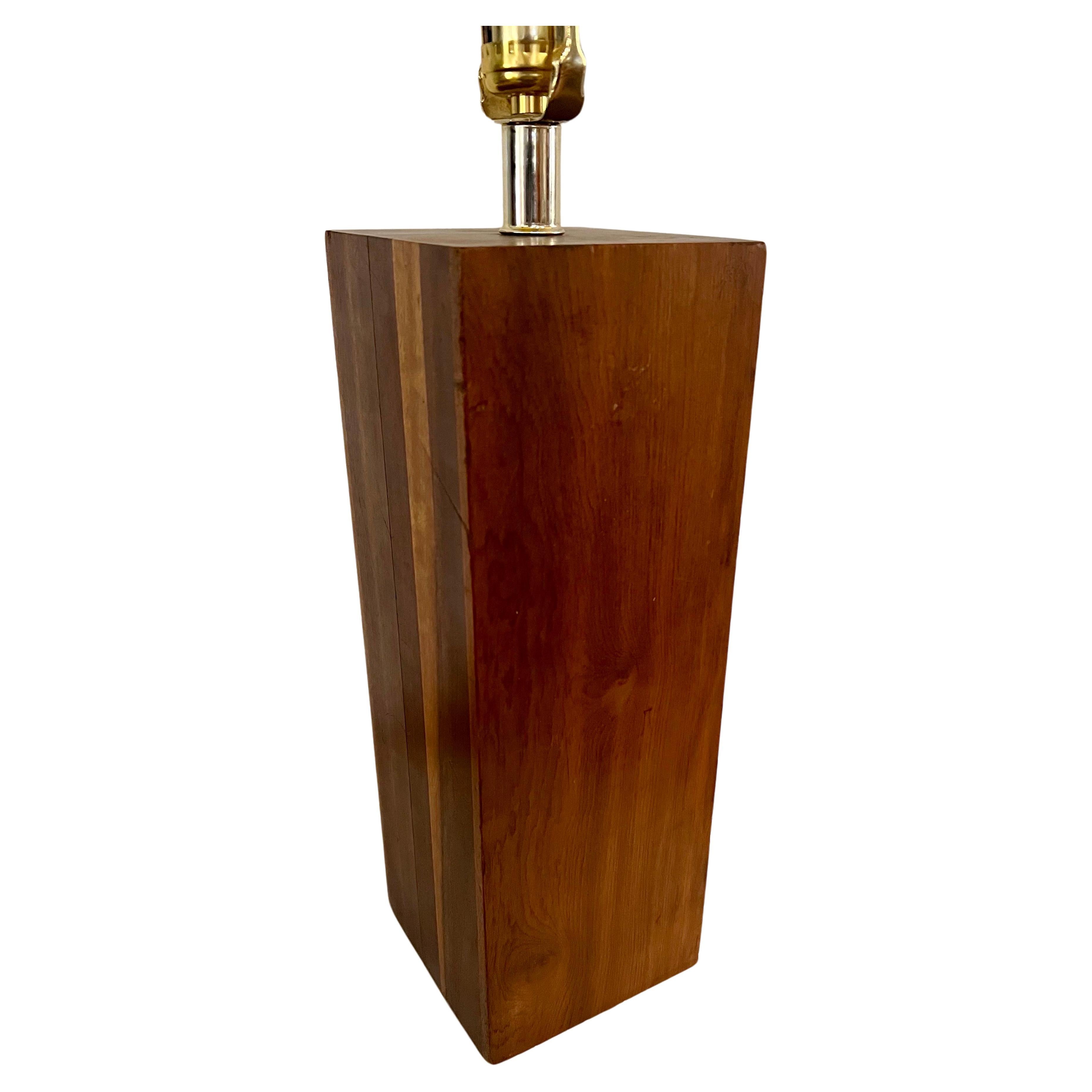 American Mid century Modern solid block of Walnut Table Lamp In Excellent Condition For Sale In San Diego, CA