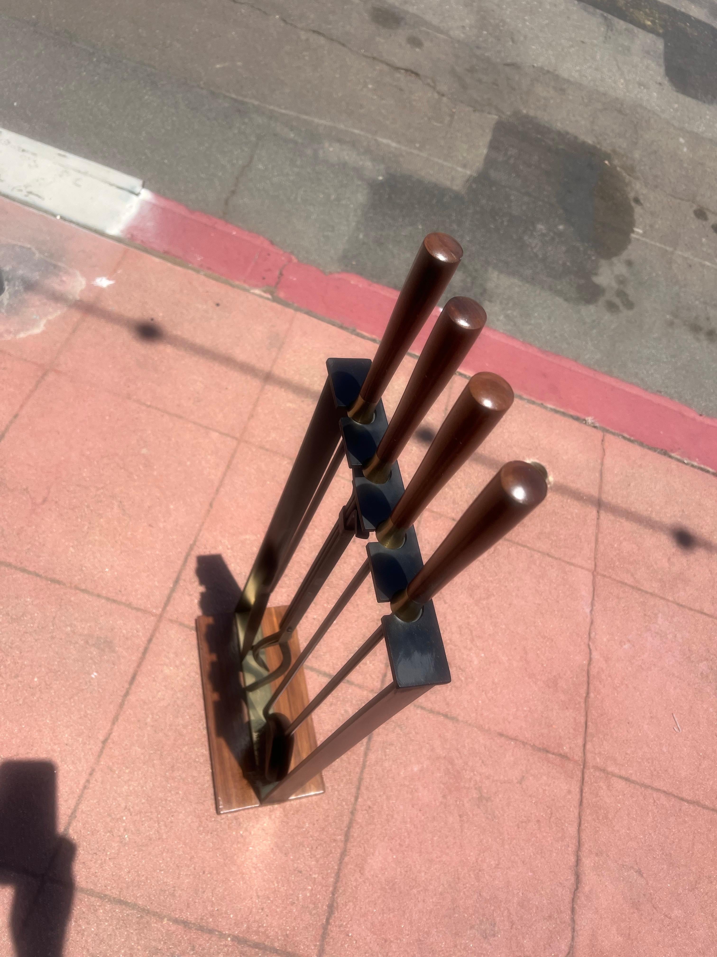 American Mid-Century Modern Solid Iron Walnut  Modernist Set of Fireplace Tools For Sale 1