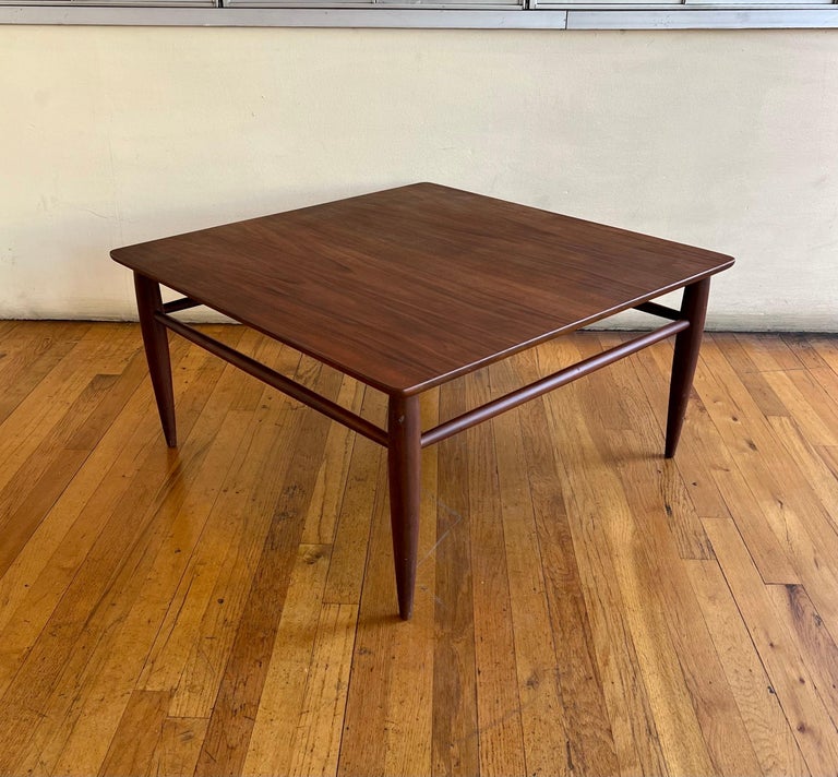 American MidCentury Modern Square Coffee Table in Walnut For Sale at 1stDibs