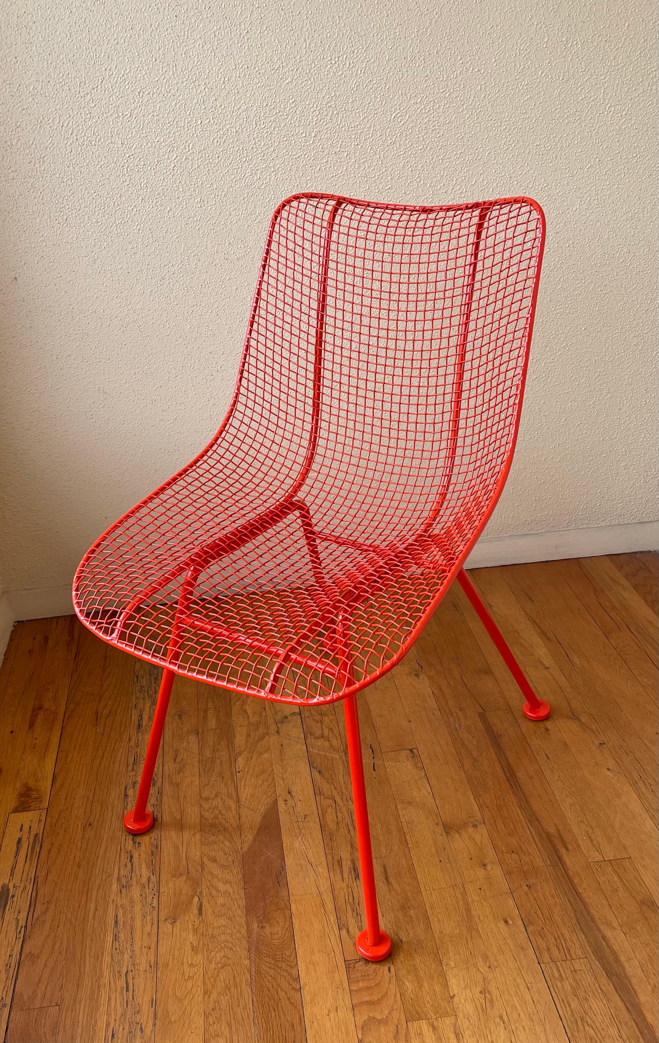 Powder-Coated American Mid-Century Modern Sulptura Chair Design by Russell Woodard For Sale