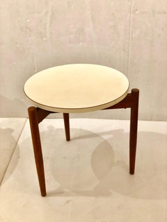 American Mid-Century Modern Tri-Legged Cocktail Table by Jens Risom