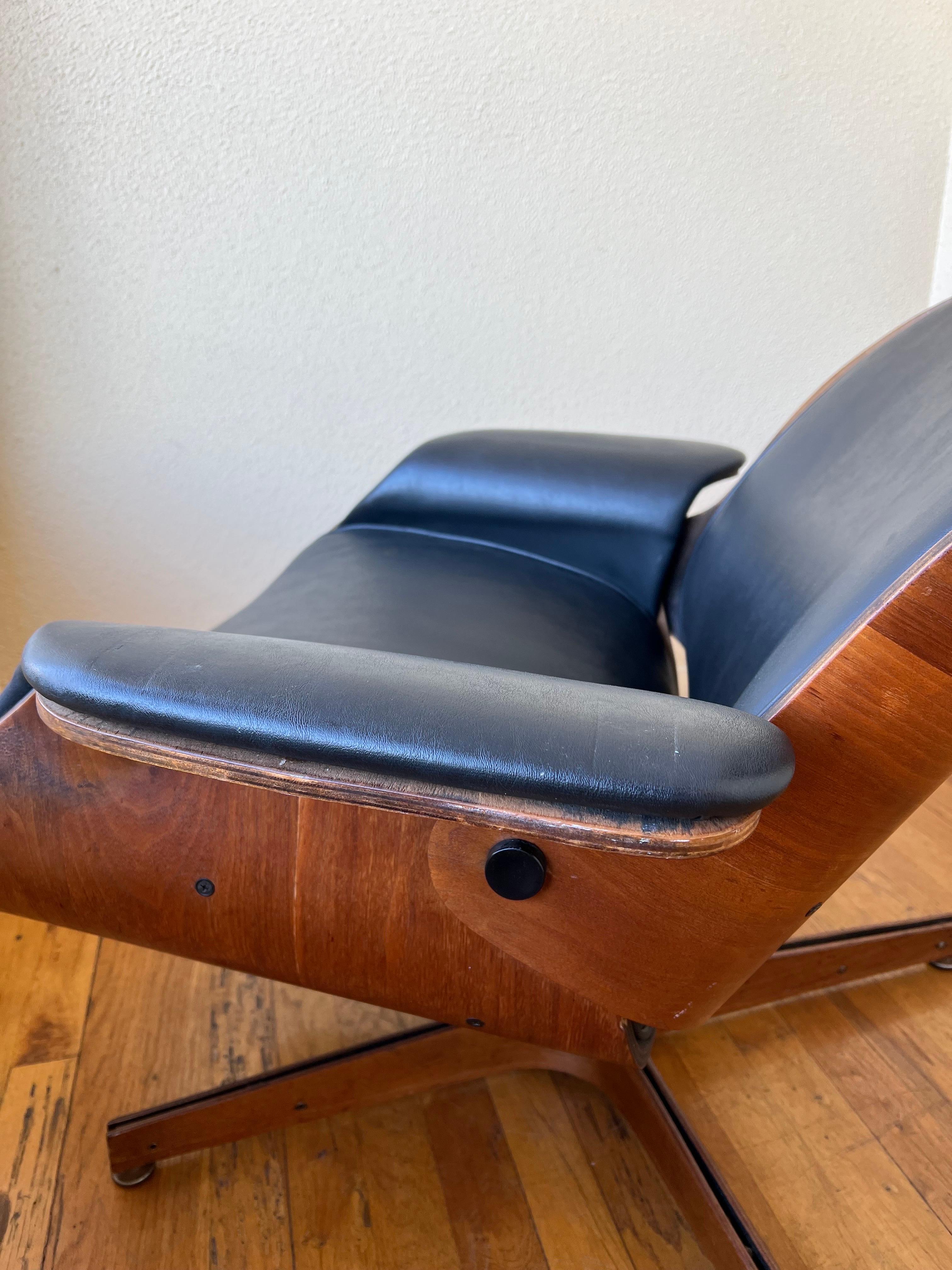 American Mid-Century Modern Walnut Chair & Ottoman by Plycraft 5