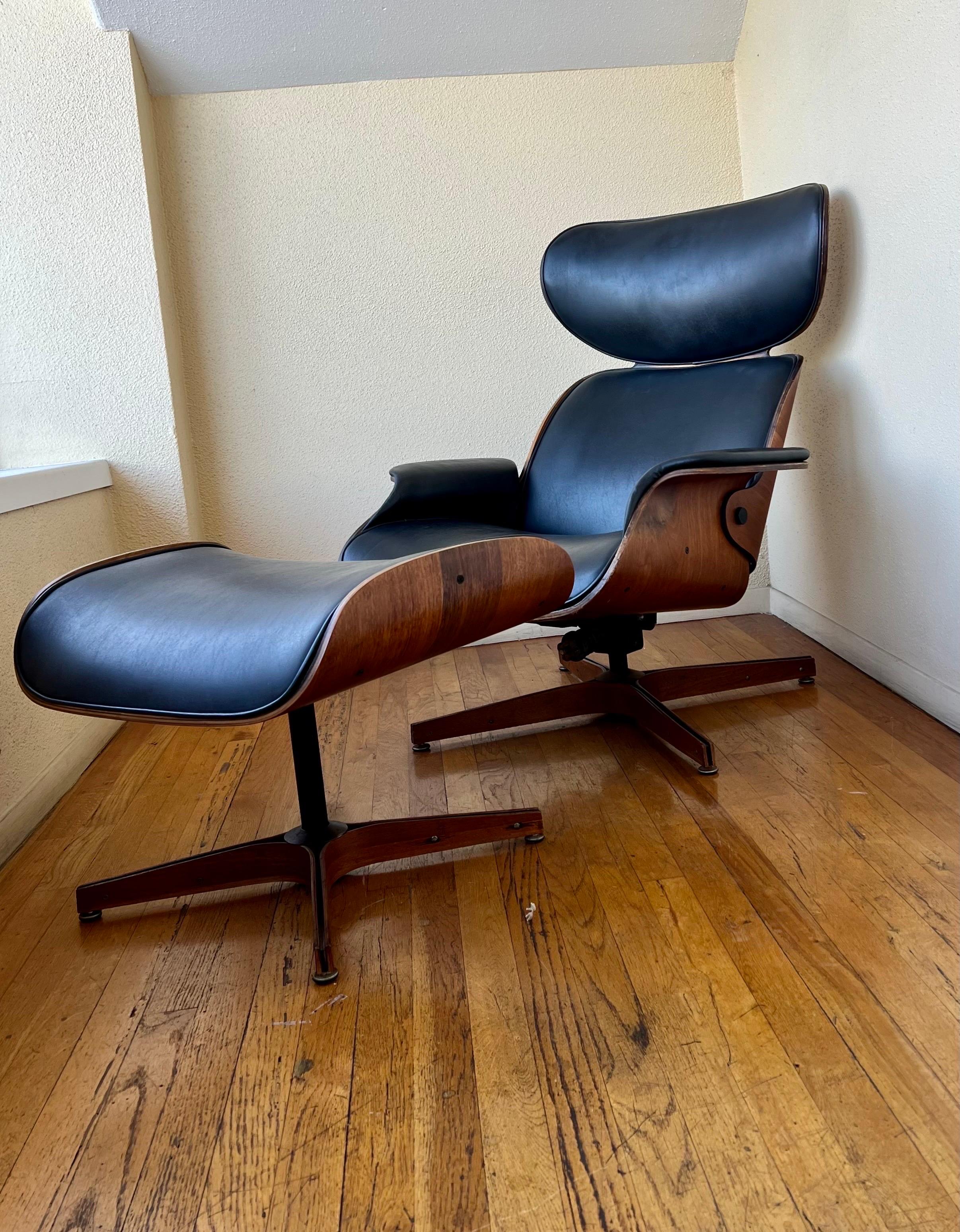 Naugahyde American Mid-Century Modern Walnut Chair & Ottoman by Plycraft