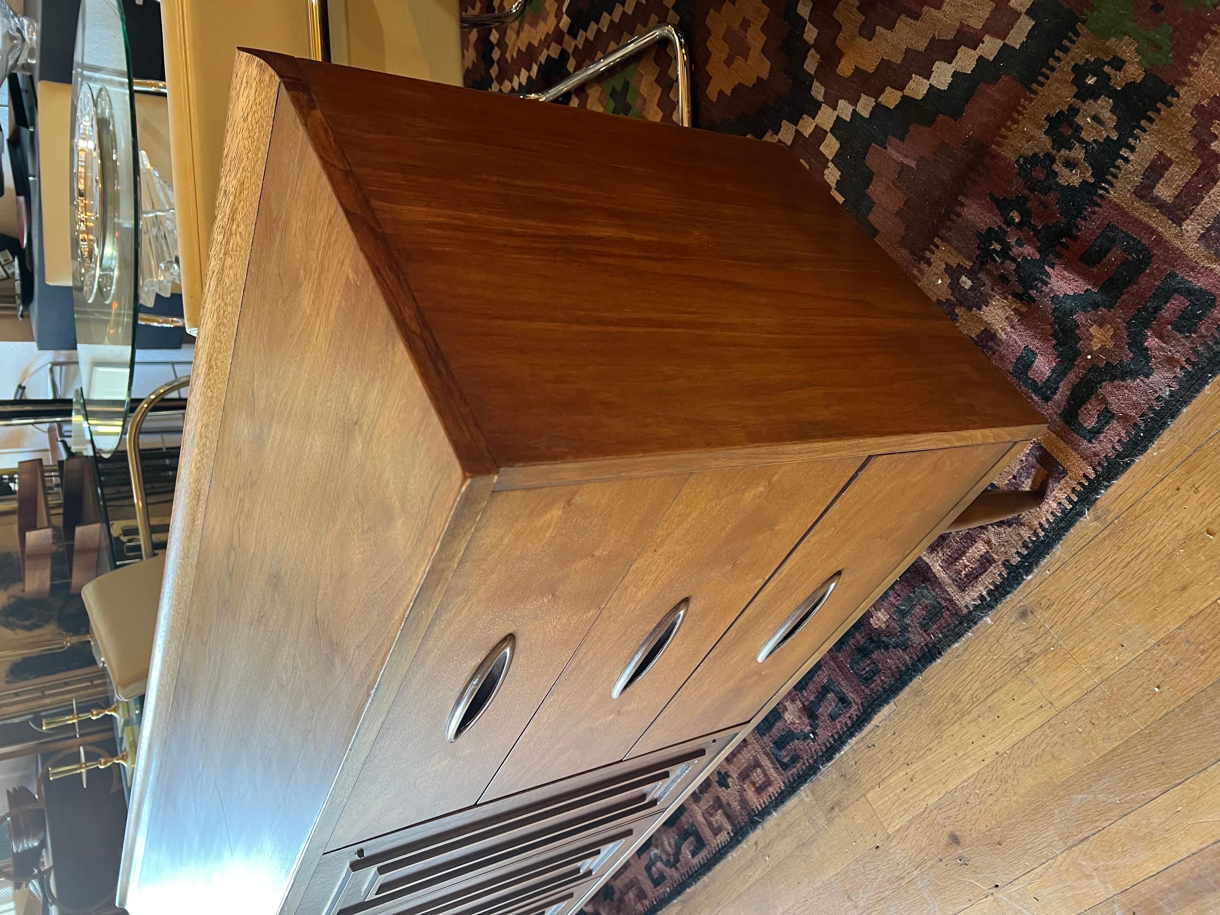 American Mid-Century Modern Walnut Dresser/Credenza by Broyhill 2