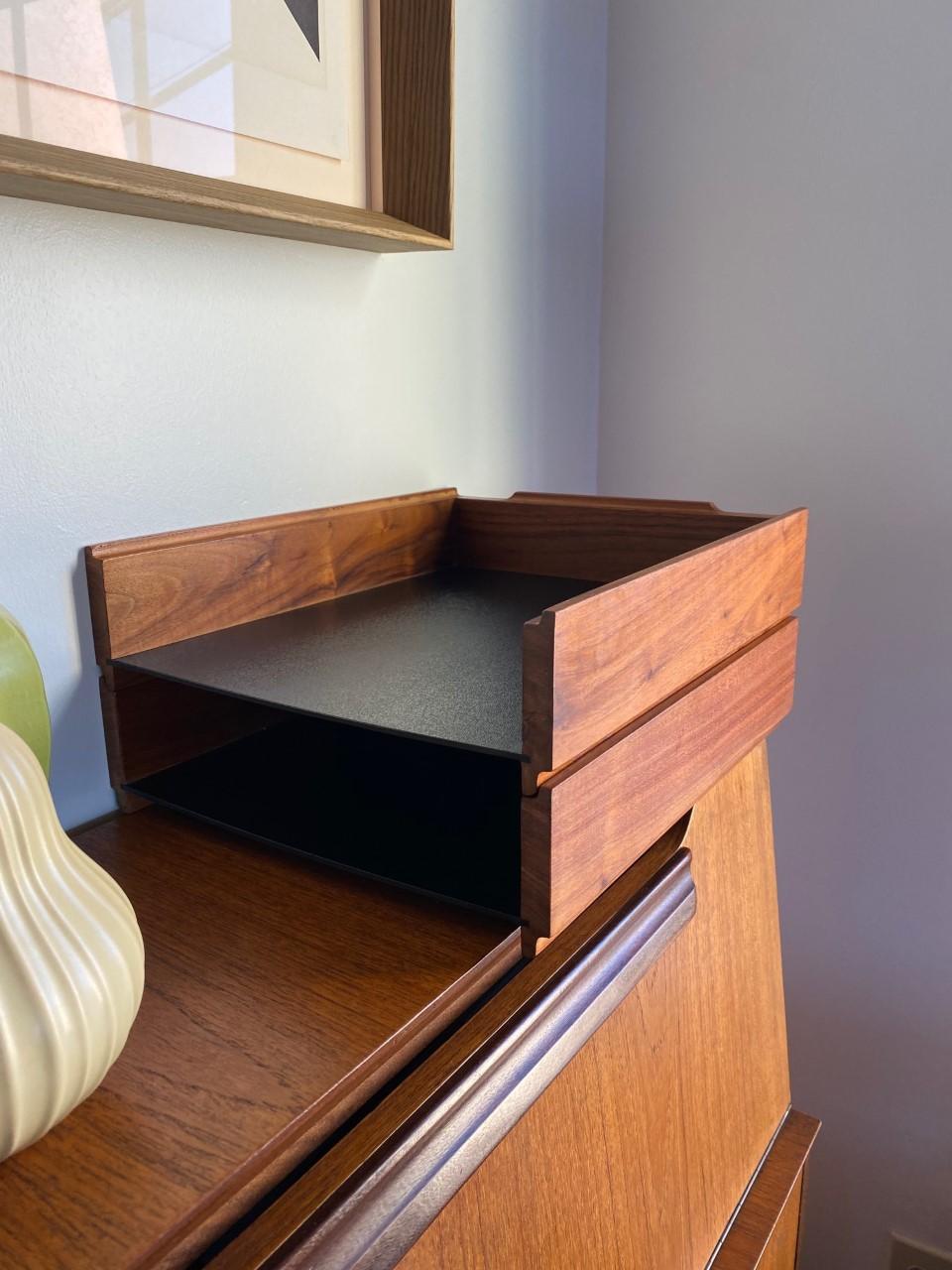 American Mid-Century Modern Walnut Modernist Paper Desk Tray 'Set of 2' 2