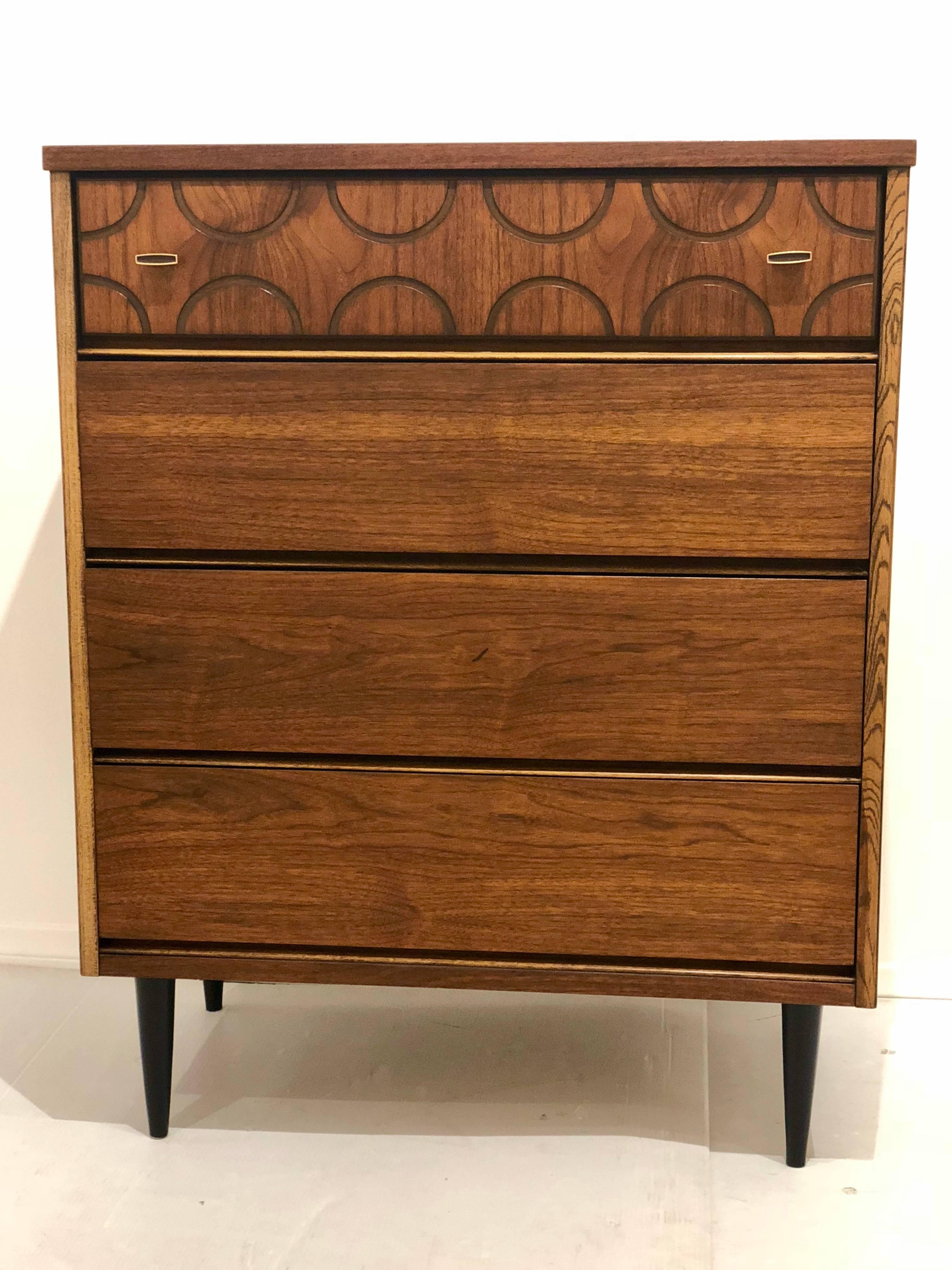 American Mid-Century Modern Walnut Tall Boy Chest of Drawers In Excellent Condition In San Diego, CA