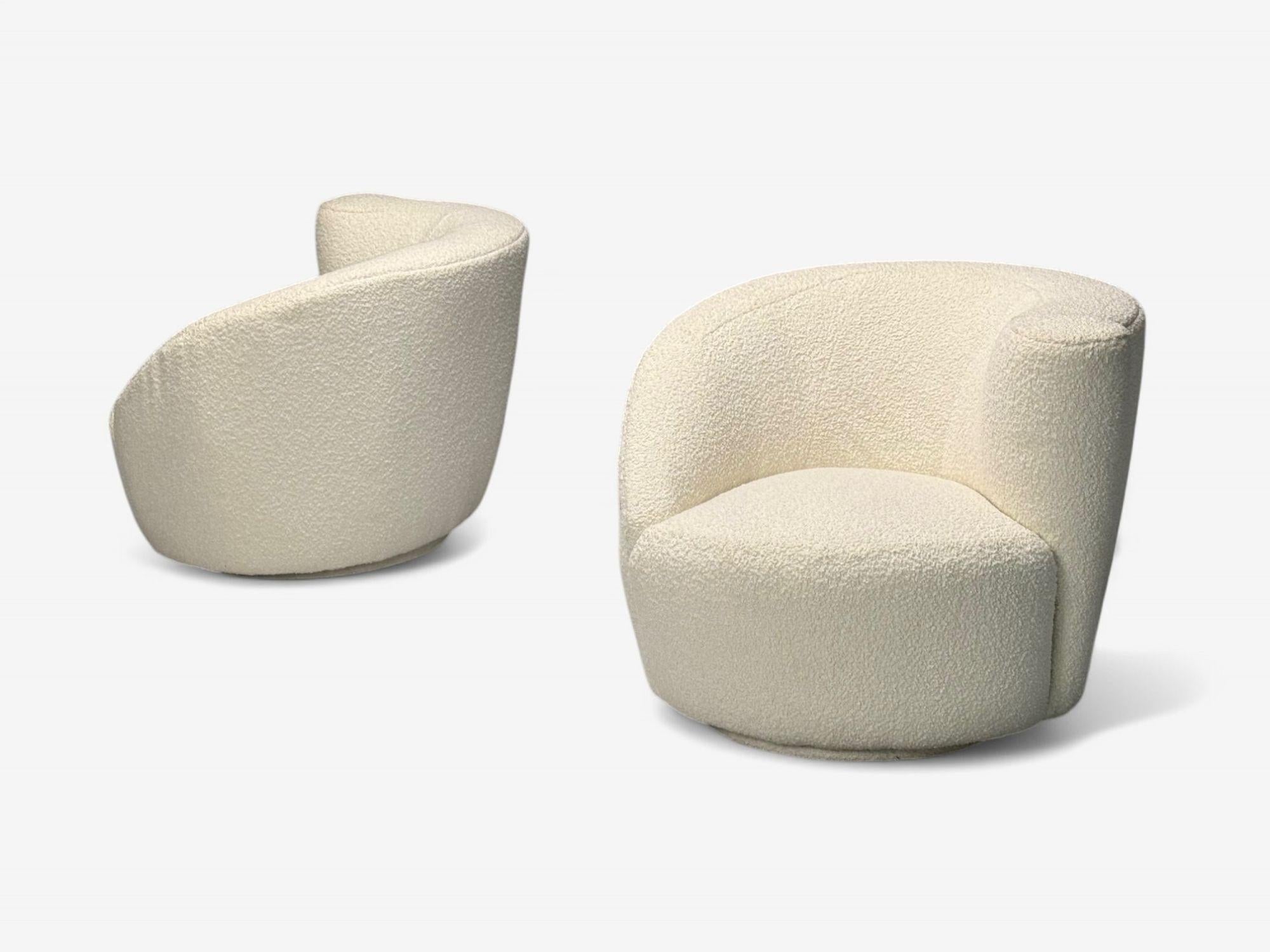 Late 20th Century American Mid-Century Modern, White Bouclé, Nautilus Swivel Chairs, USA, 1970s For Sale