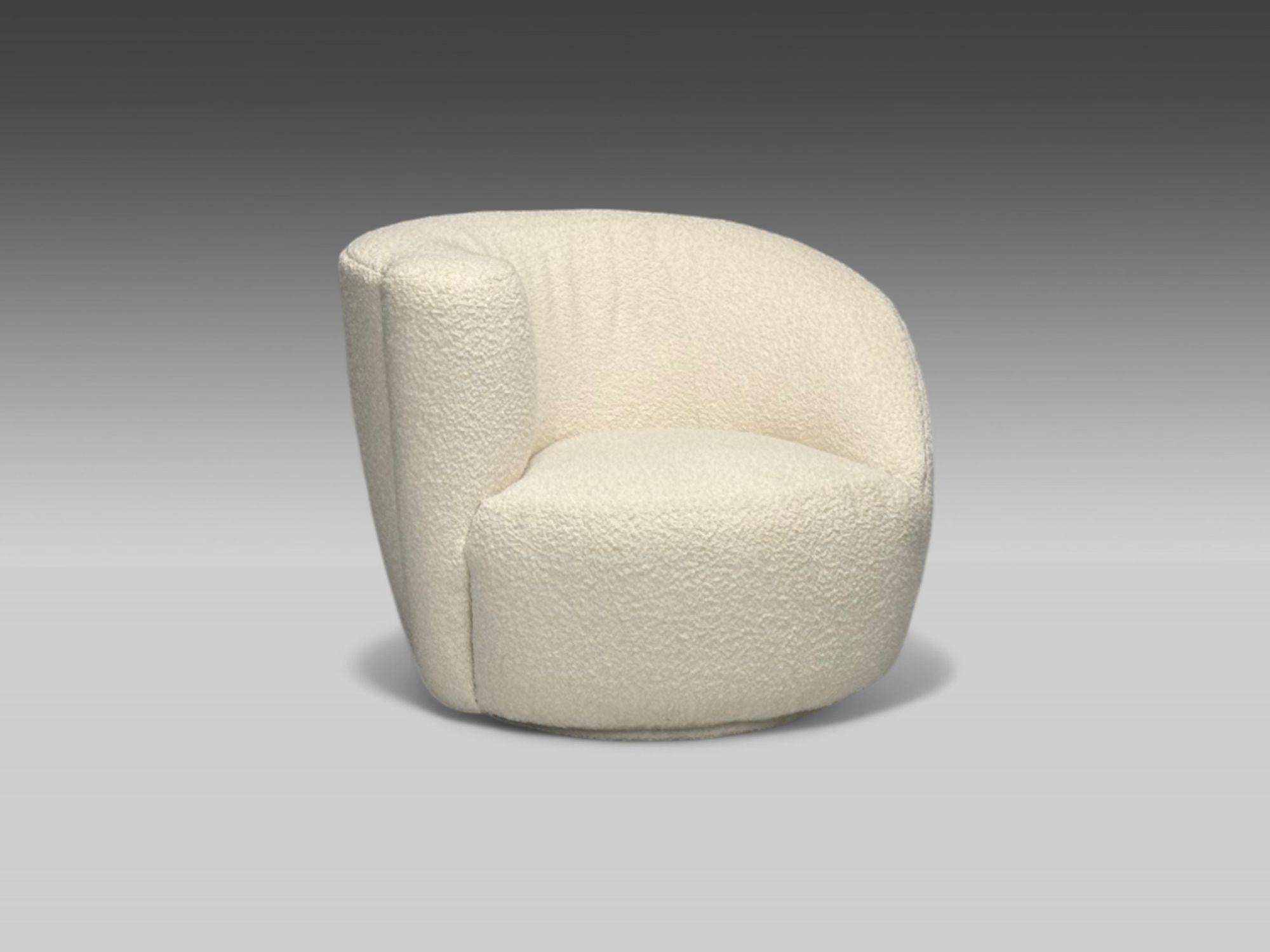 American Mid-Century Modern, White Bouclé, Nautilus Swivel Chairs, USA, 1970s For Sale 1