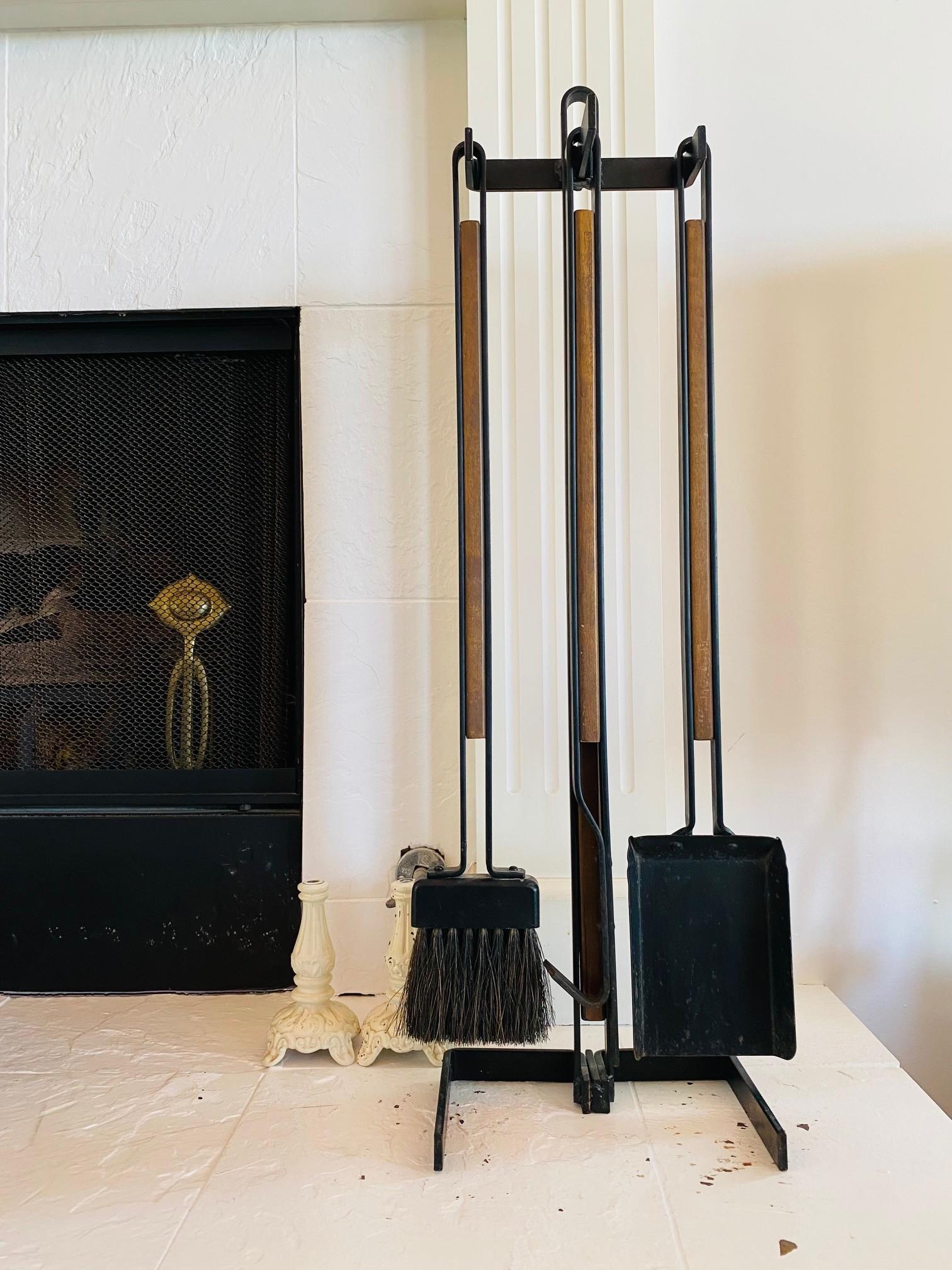 American Mid Century Modernist Iron & Walnut Firetools Set For Sale 5