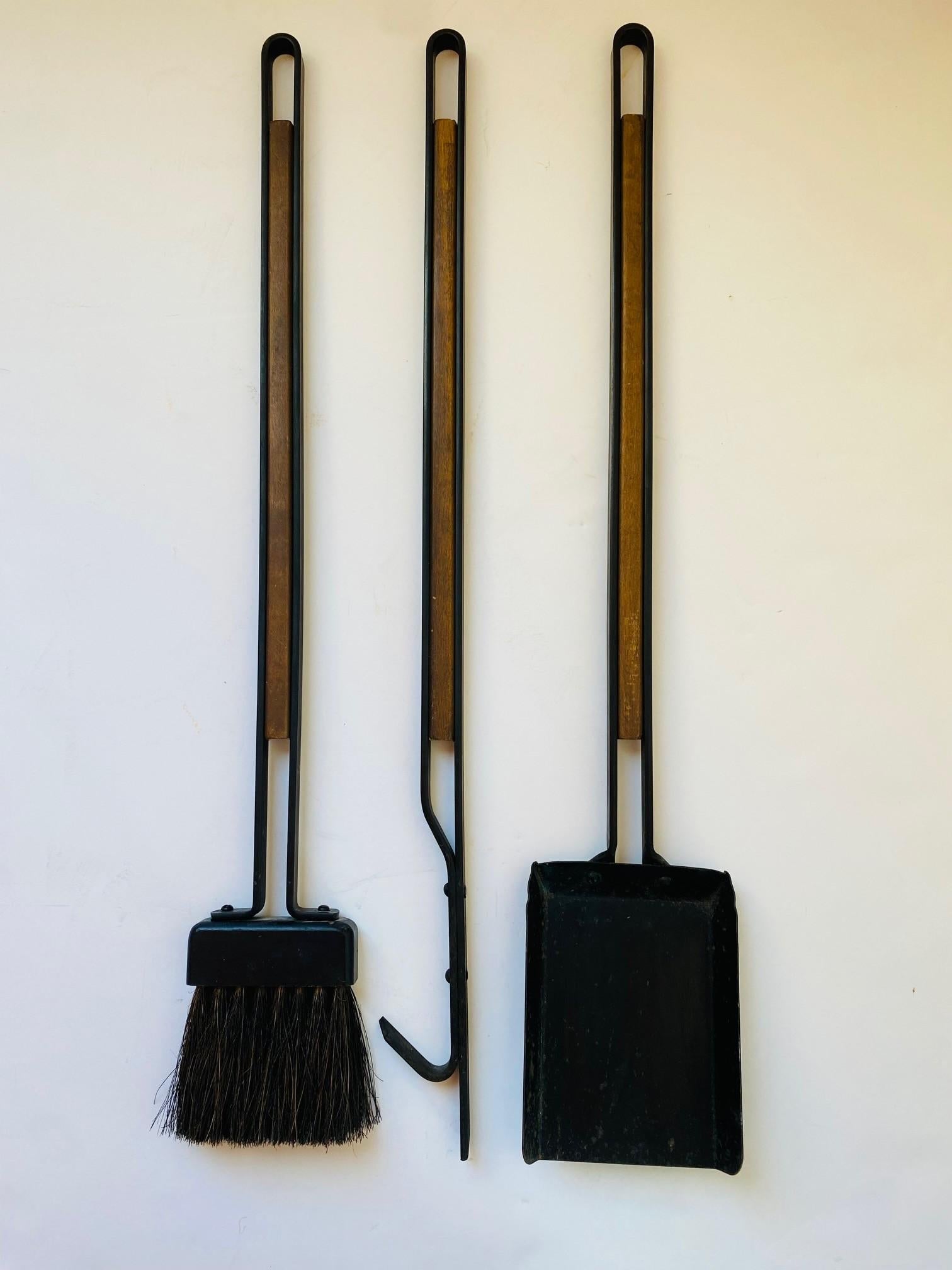 American Mid Century Modernist Iron & Walnut Firetools Set For Sale 6