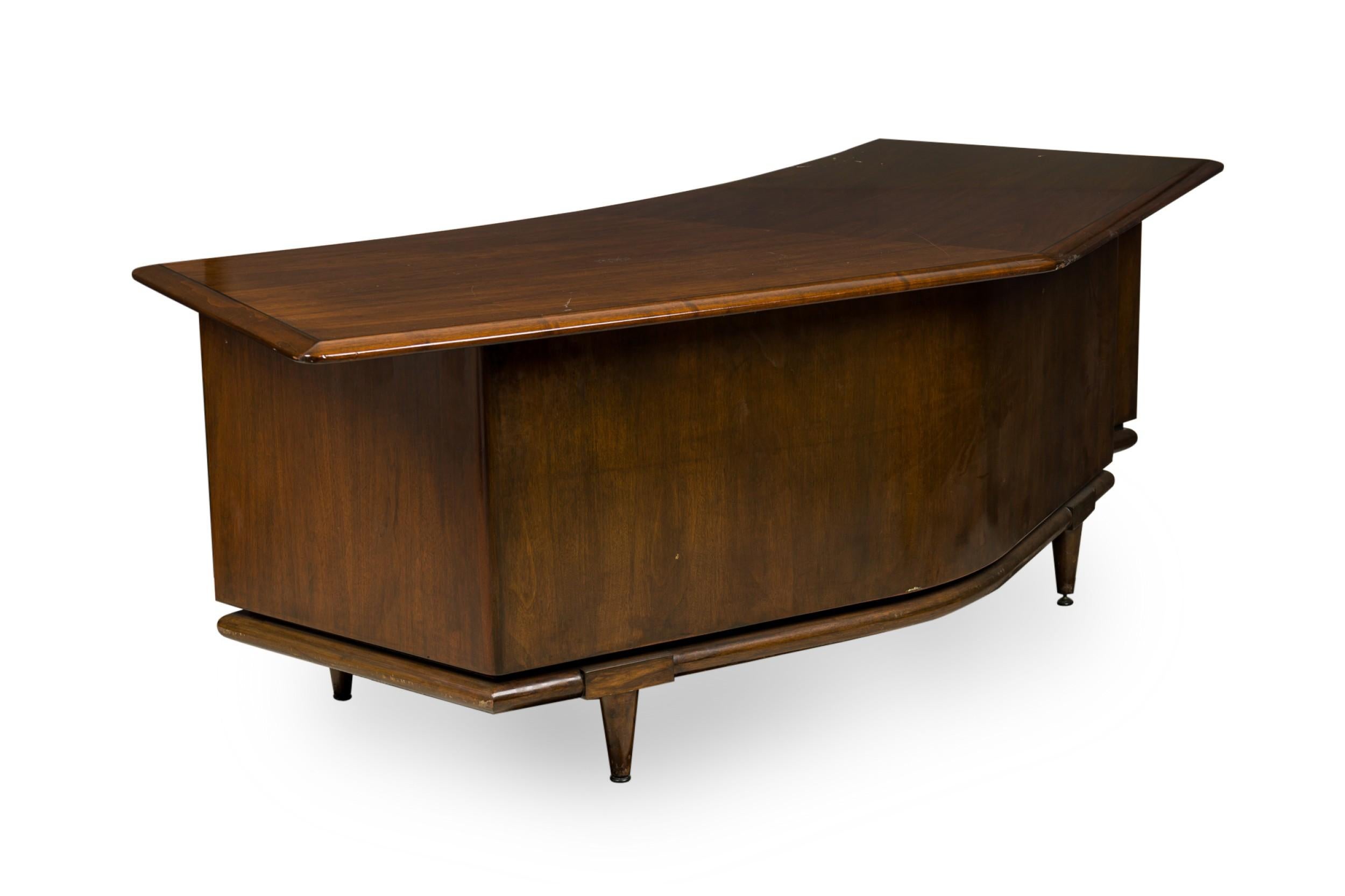 Mid-Century Modern American Mid-Century Monteverdi Young Walnut Angular Executive Desk For Sale