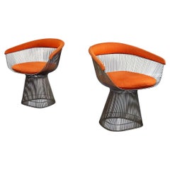 Sillones de acero de tela naranja americanos de mediados de siglo por Platner para Knoll, años 60