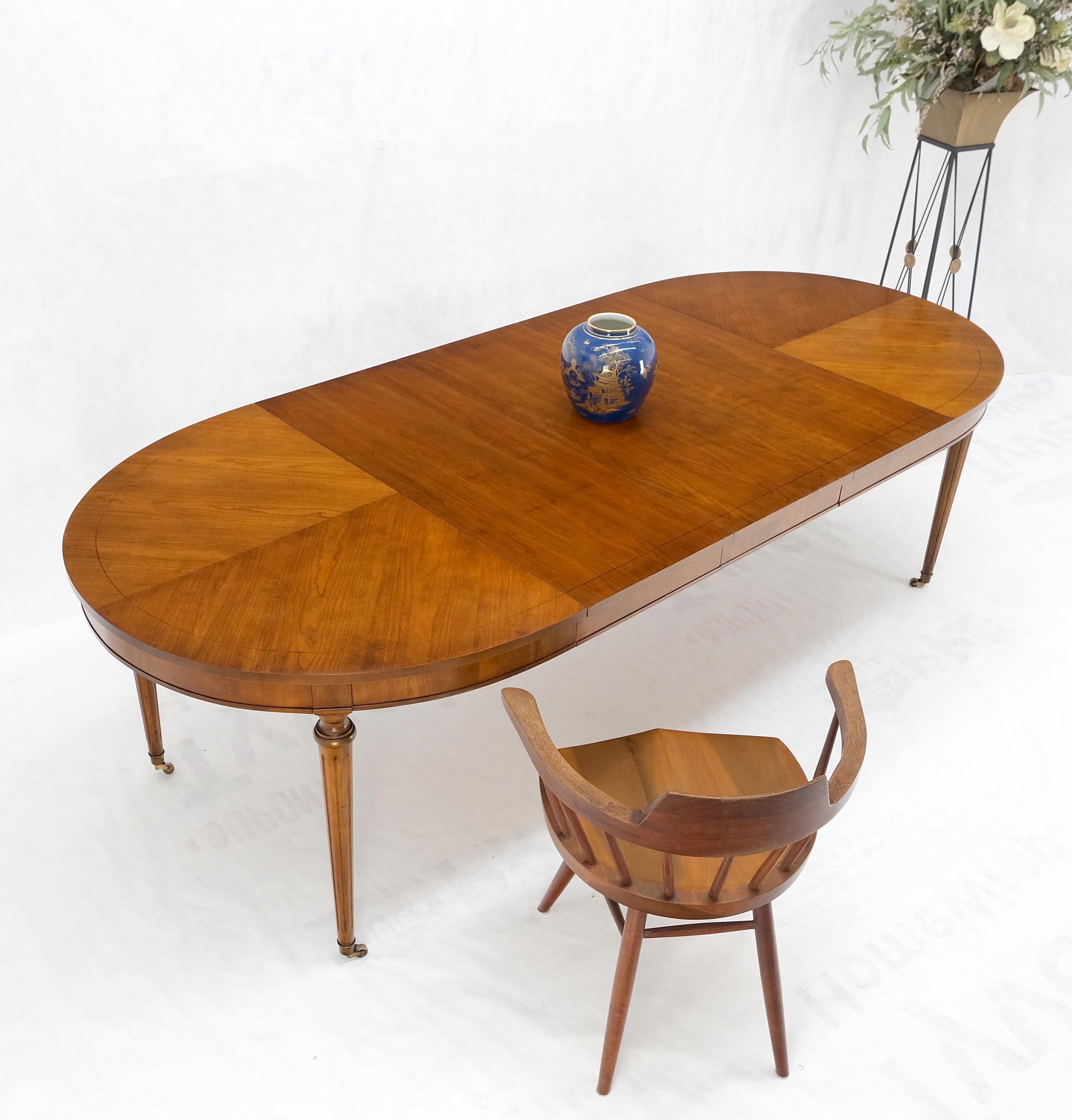 American Mid-Century Oval Satinwood DiningTable 3 Leaves Fluted Tapered Leg Mint For Sale 4