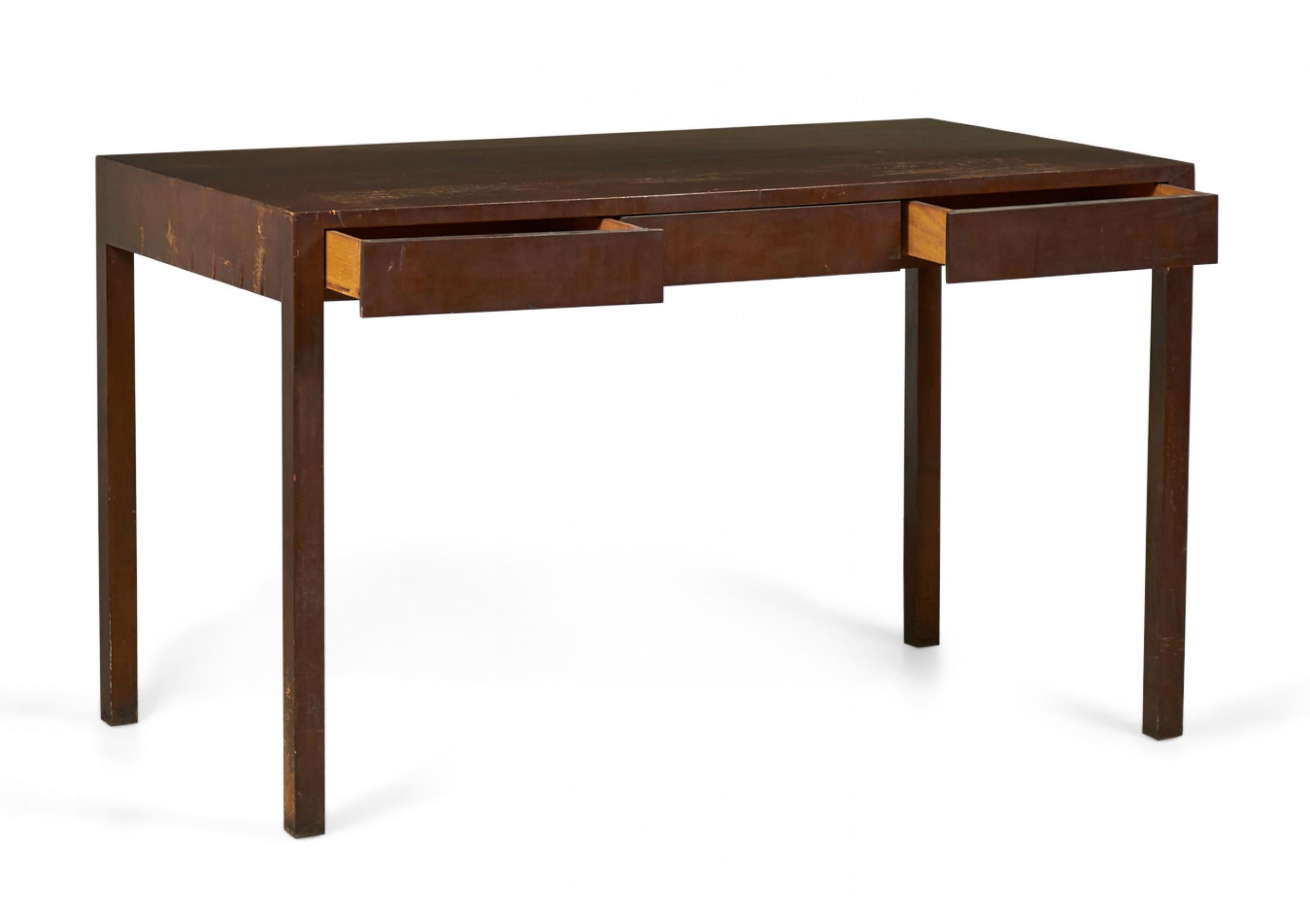 American Mid-Century Parsons-Style Rectangular Mahogany Partners Desk For Sale 4