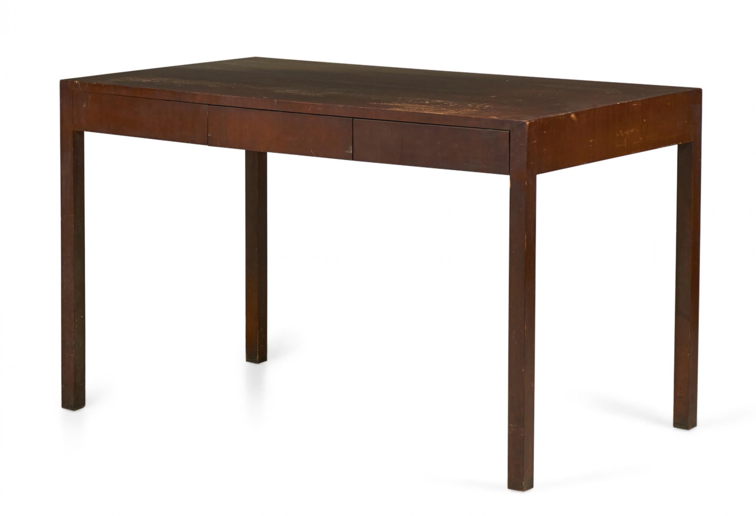 20th Century American Mid-Century Parsons-Style Rectangular Mahogany Partners Desk For Sale
