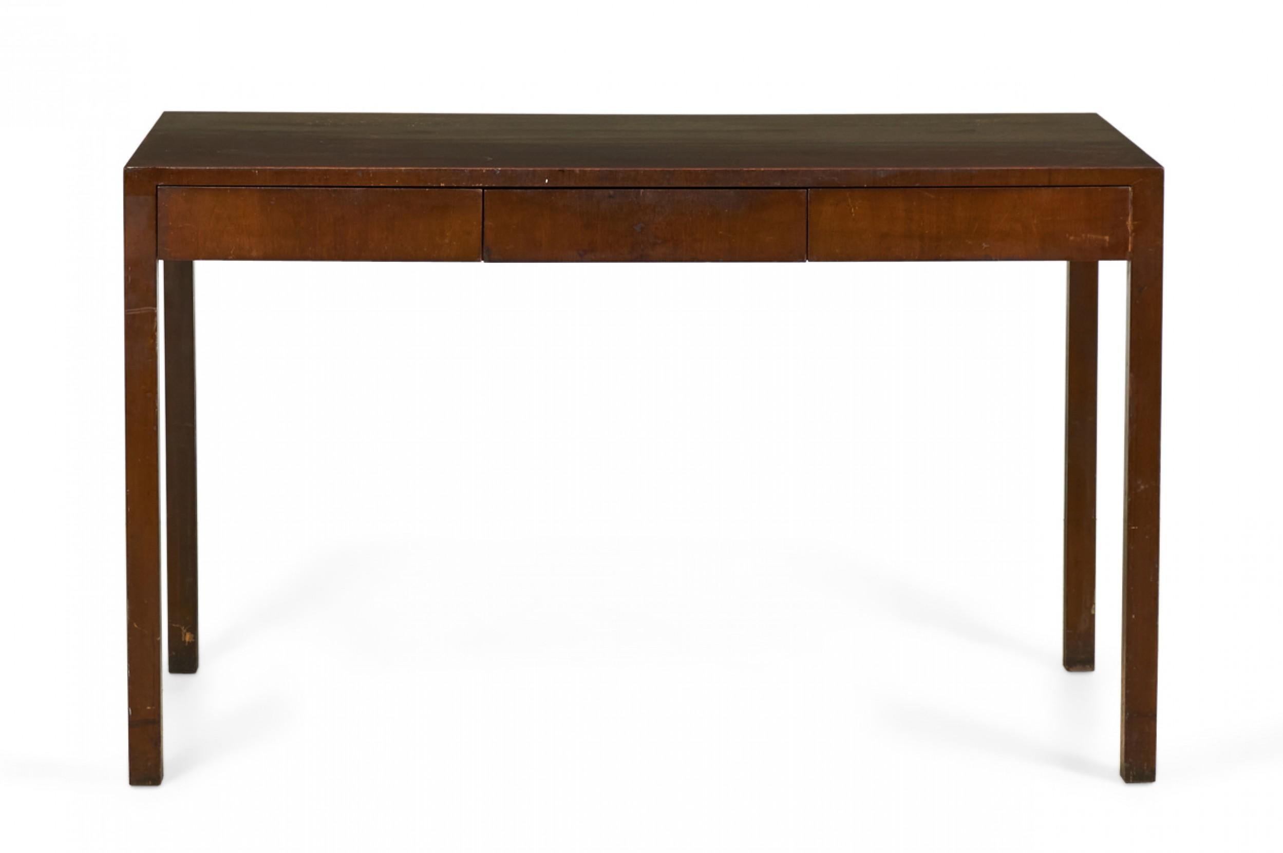 American Mid-Century Parsons-Style Rectangular Mahogany Partners Desk For Sale 2