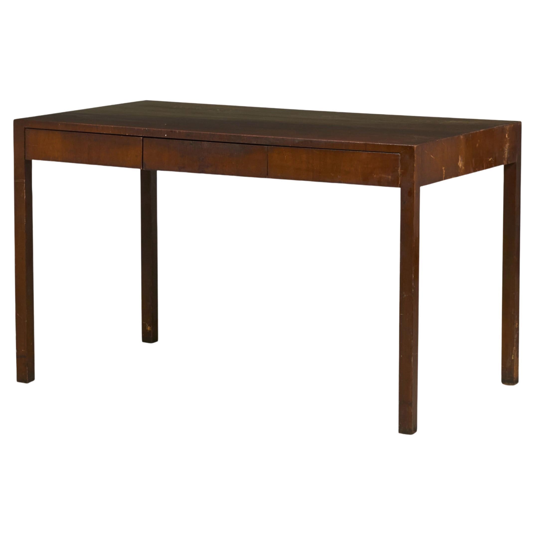 American Mid-Century Parsons-Style Rectangular Mahogany Partners Desk